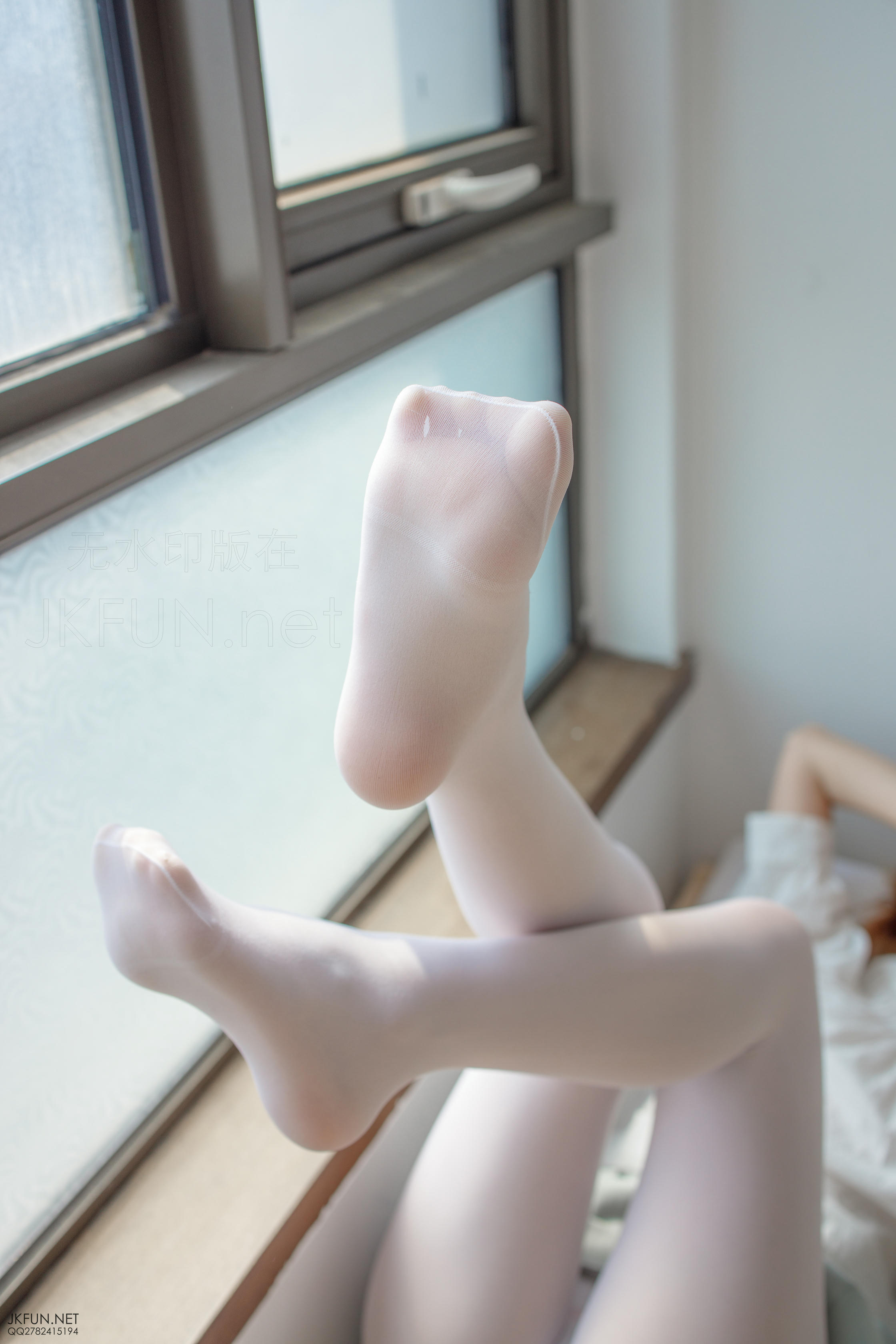 森萝财团 JKFUN-009 50D白丝按摩仪 [105P1V-3.05GB]_第2集
