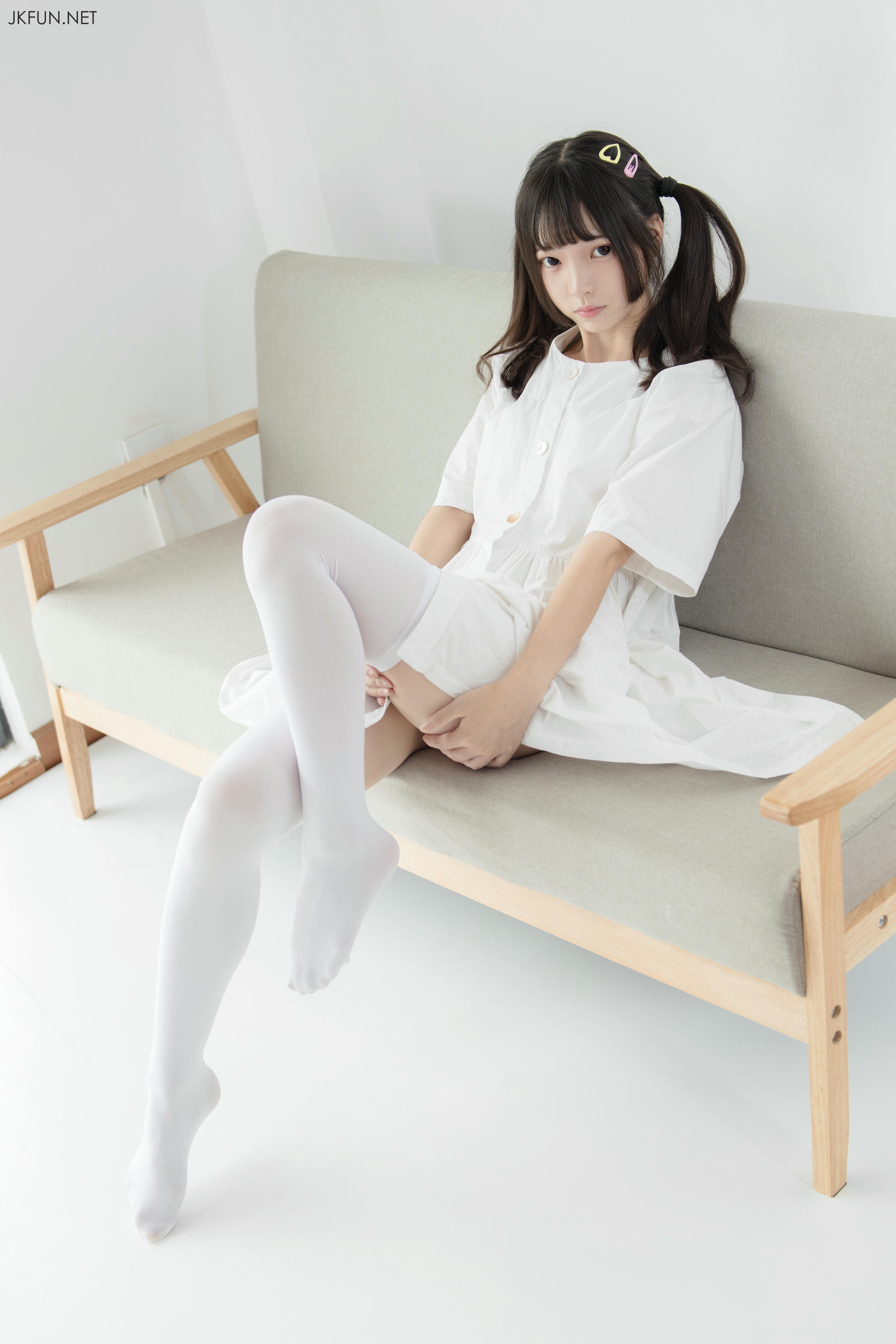 森萝财团 JKFUN-014 默陌 白衣飘飘的年代 [91P1V-2.06GB]_第1集