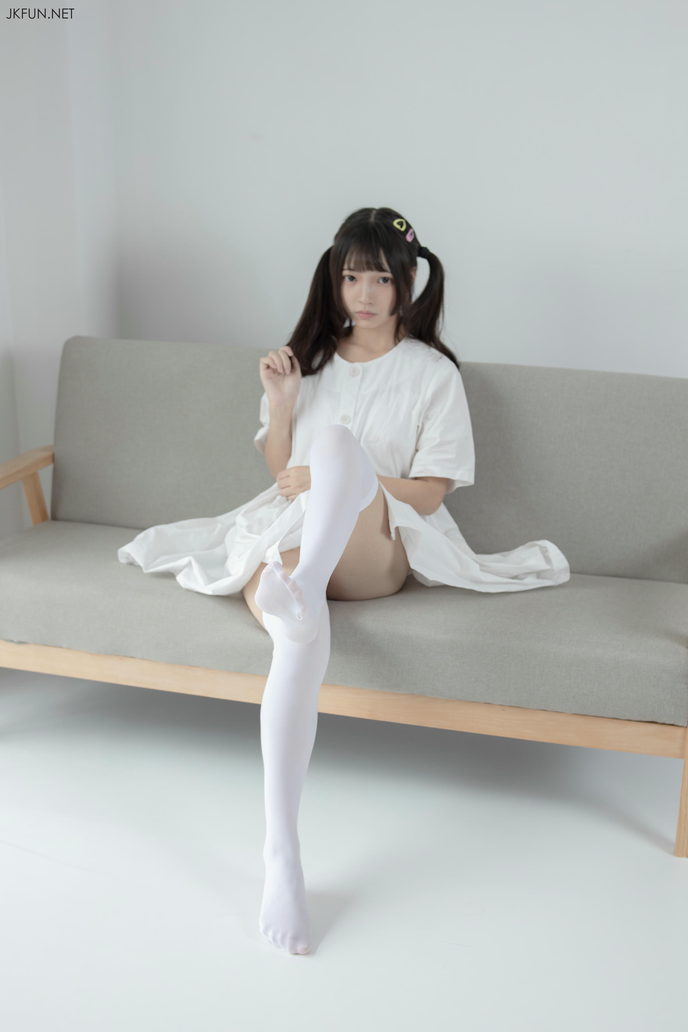 森萝财团 JKFUN-014 默陌 白衣飘飘的年代 [91P1V-2.06GB]_第3集