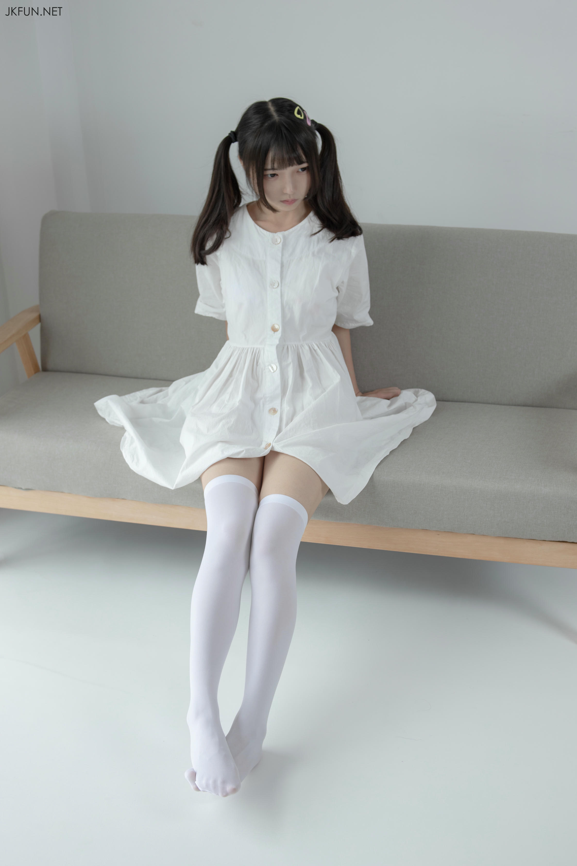 森萝财团 JKFUN-014 默陌 白衣飘飘的年代 [91P1V-2.06GB]_第3集