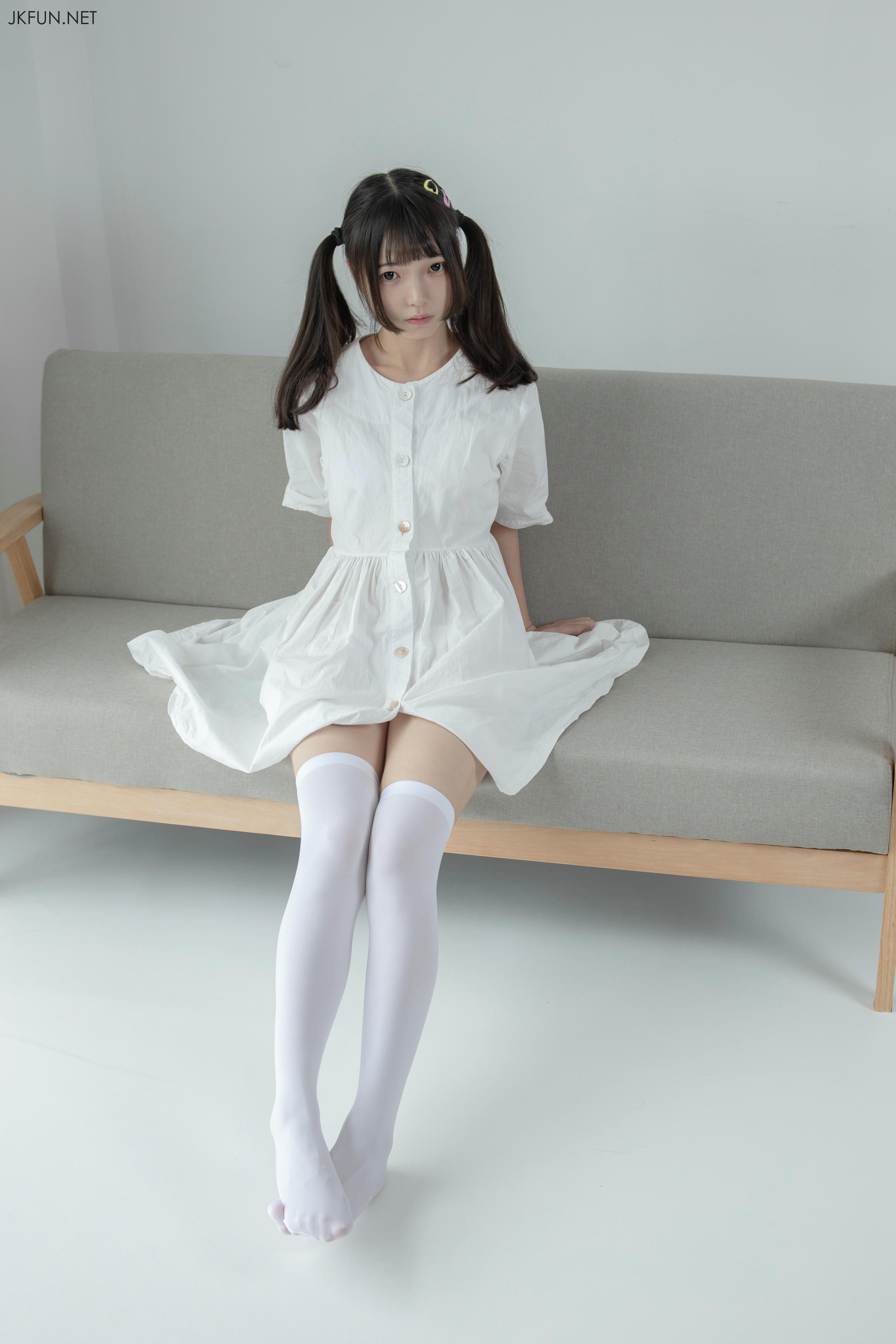 森萝财团 JKFUN-014 默陌 白衣飘飘的年代 [91P1V-2.06GB]_第3集