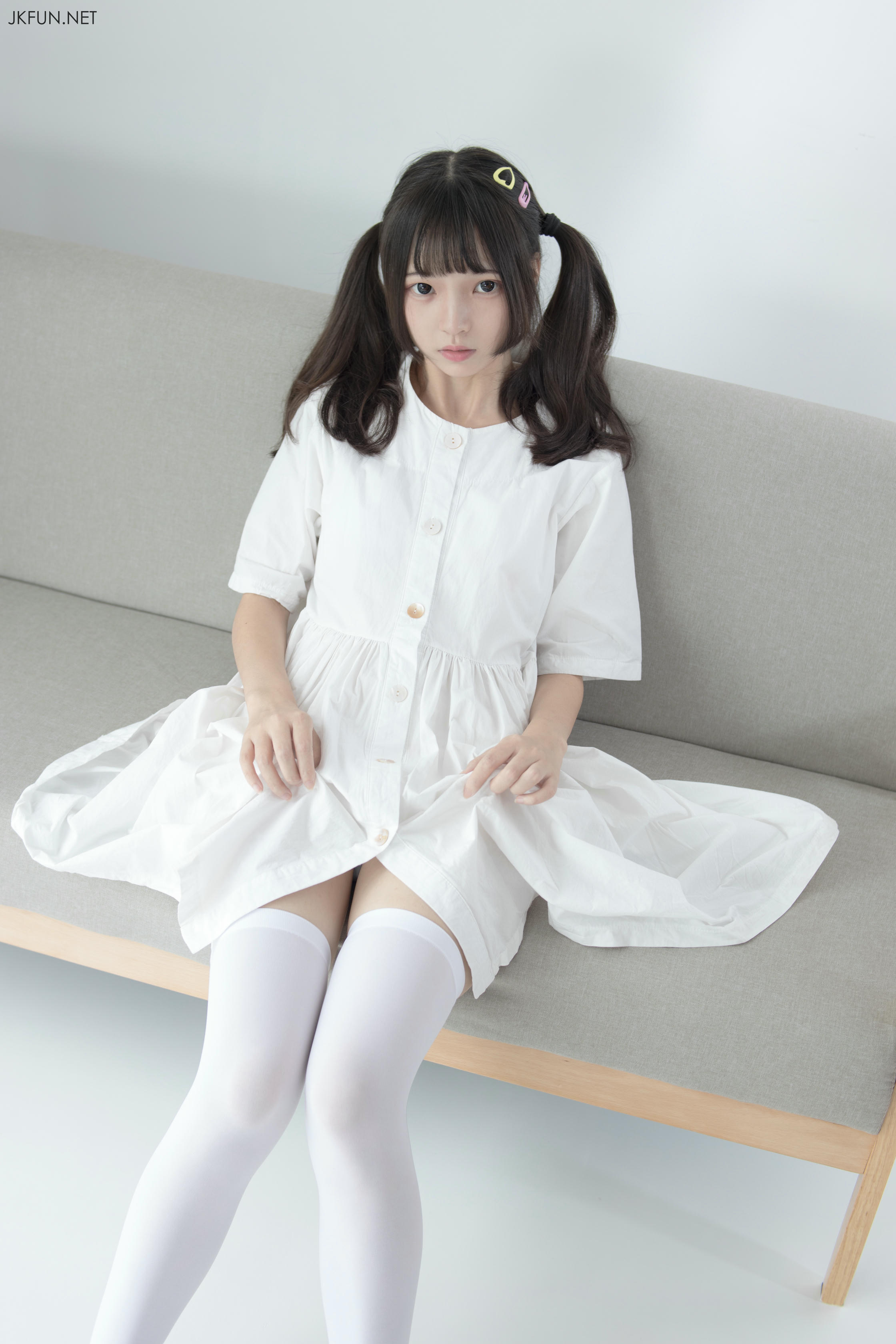 森萝财团 JKFUN-014 默陌 白衣飘飘的年代 [91P1V-2.06GB]_第1集