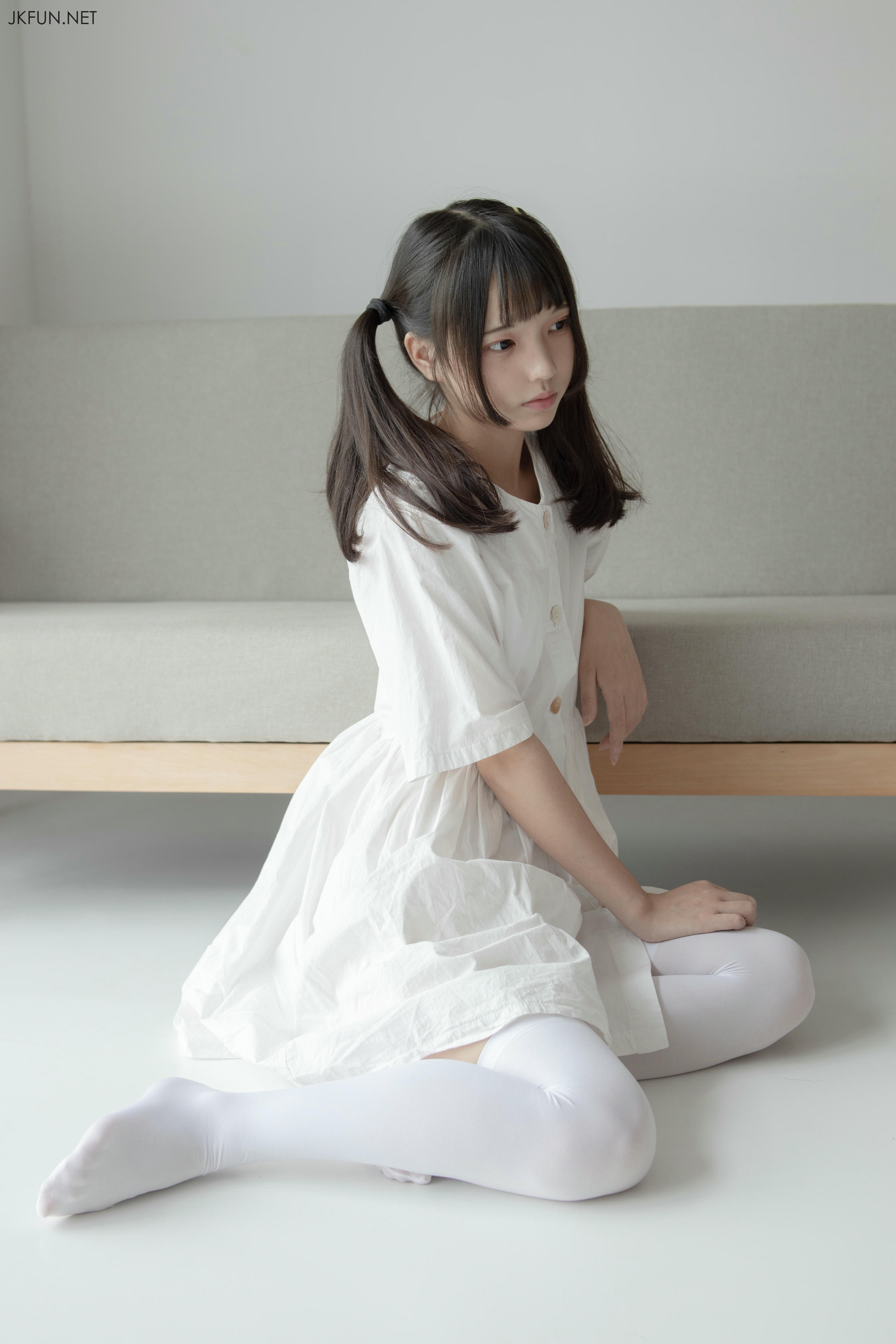 森萝财团 JKFUN-014 默陌 白衣飘飘的年代 [91P1V-2.06GB]_第4集