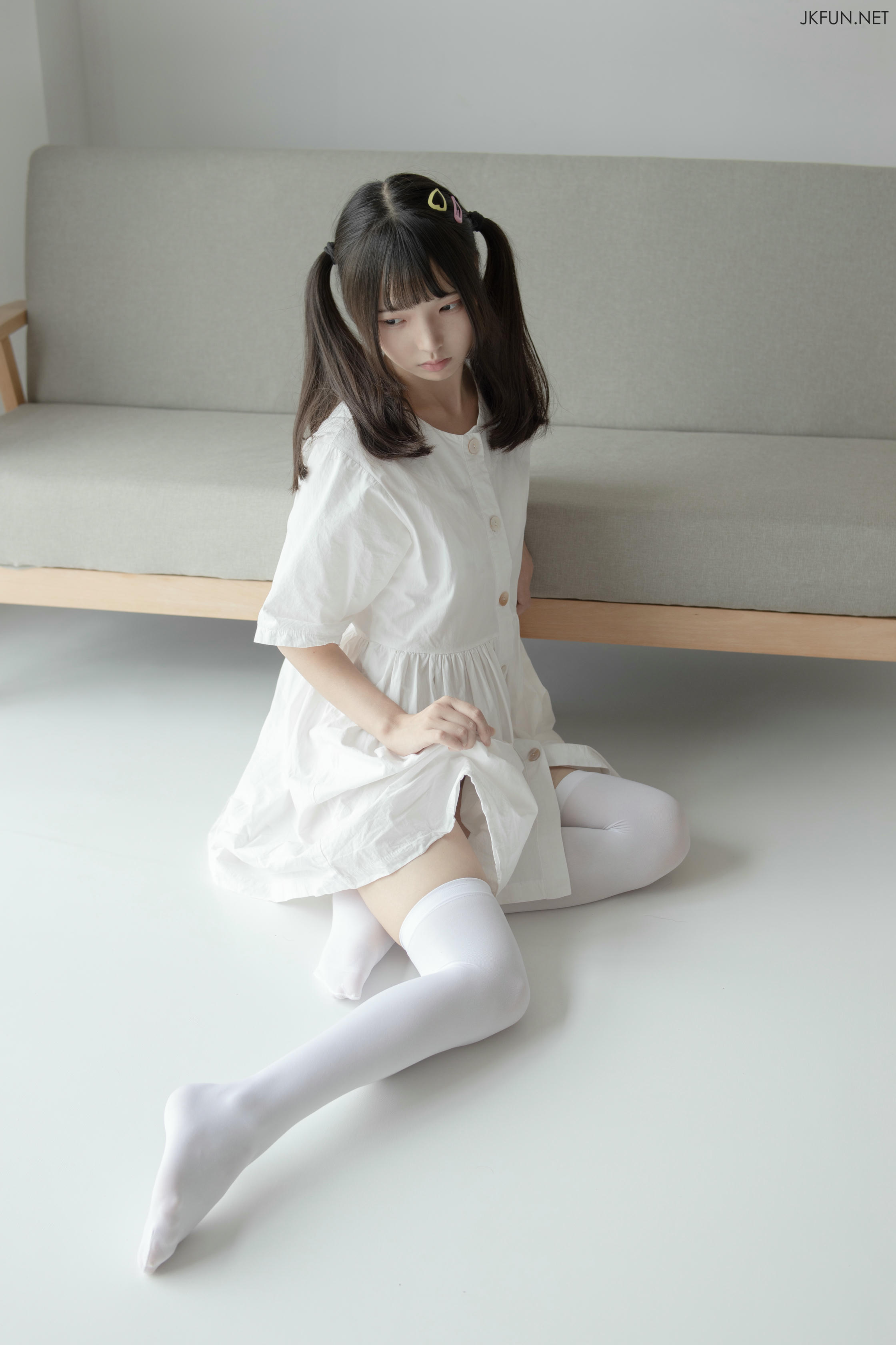 森萝财团 JKFUN-014 默陌 白衣飘飘的年代 [91P1V-2.06GB]_第4集