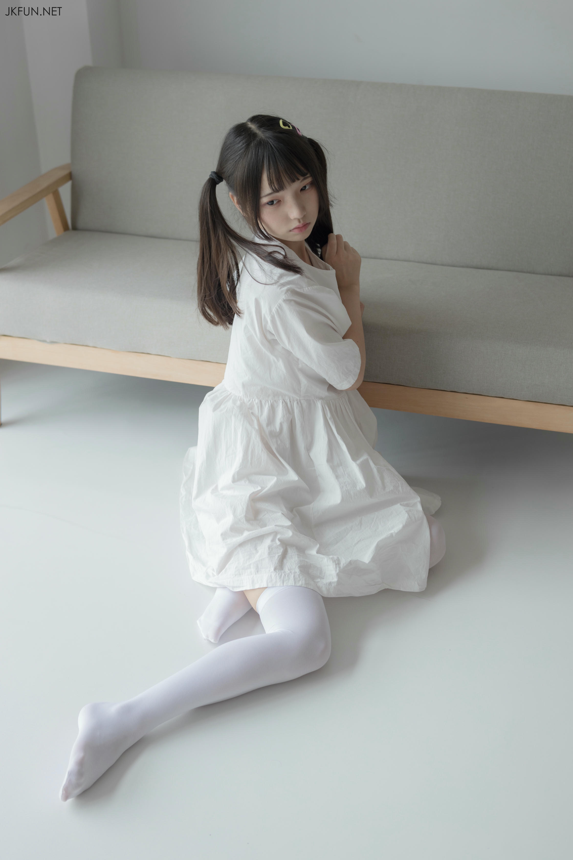 森萝财团 JKFUN-014 默陌 白衣飘飘的年代 [91P1V-2.06GB]_第4集