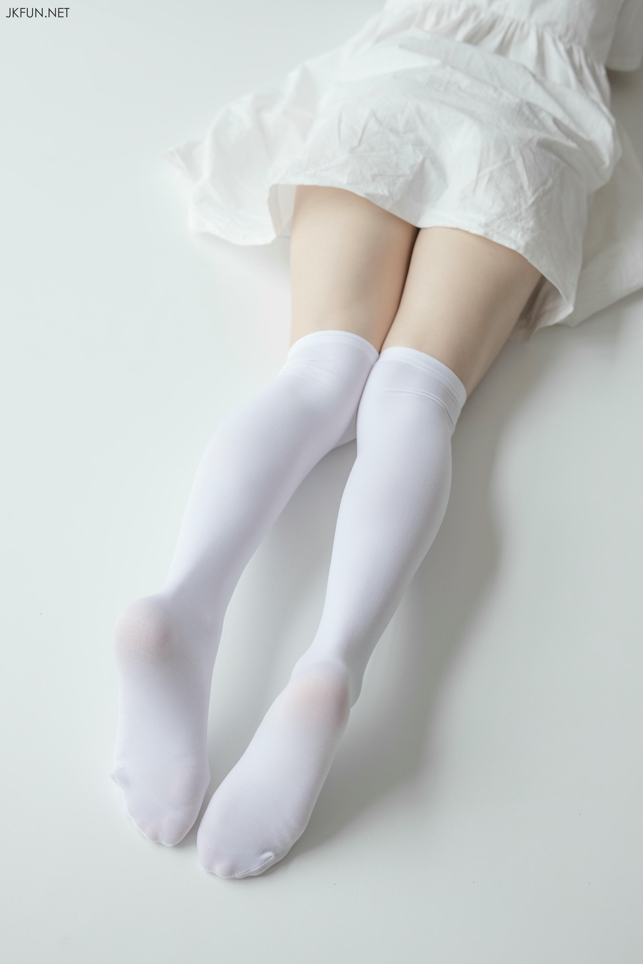 森萝财团 JKFUN-014 默陌 白衣飘飘的年代 [91P1V-2.06GB]_第5集