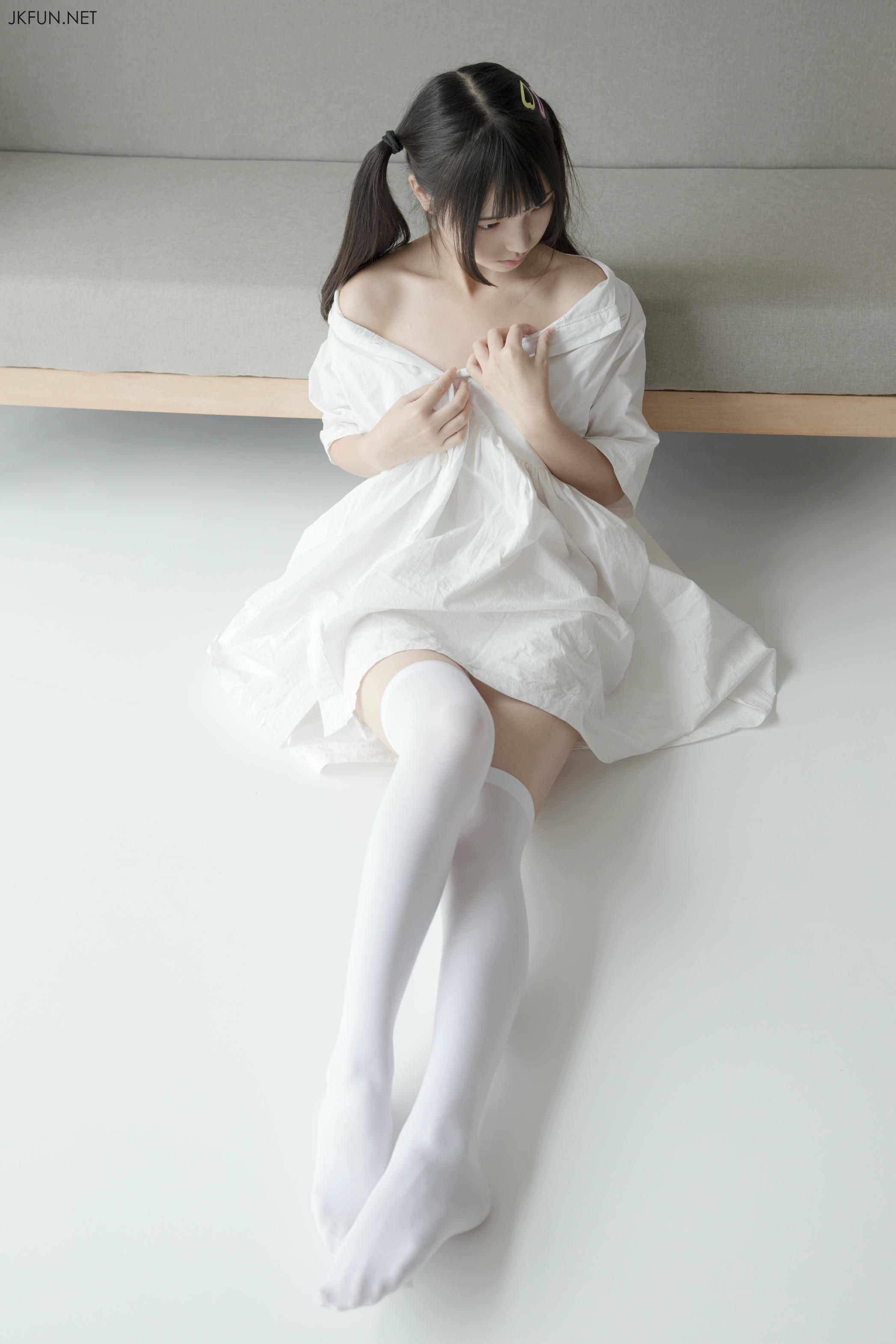 森萝财团 JKFUN-014 默陌 白衣飘飘的年代 [91P1V-2.06GB]_第5集