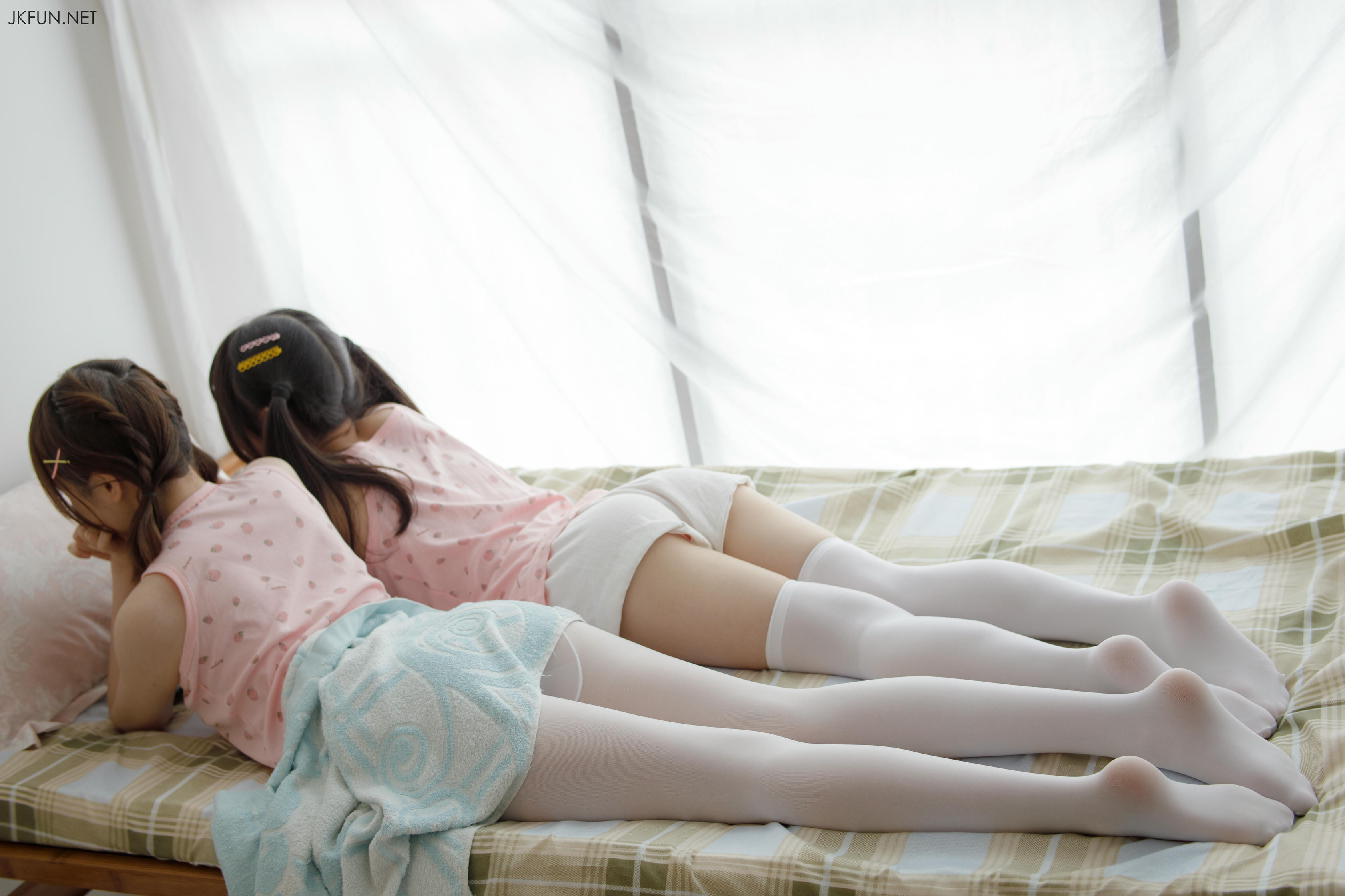 森萝财团 JKFUN-015 默陌+AIKA-过膝袜+裤袜 [88P1V-2.16G]_第2集