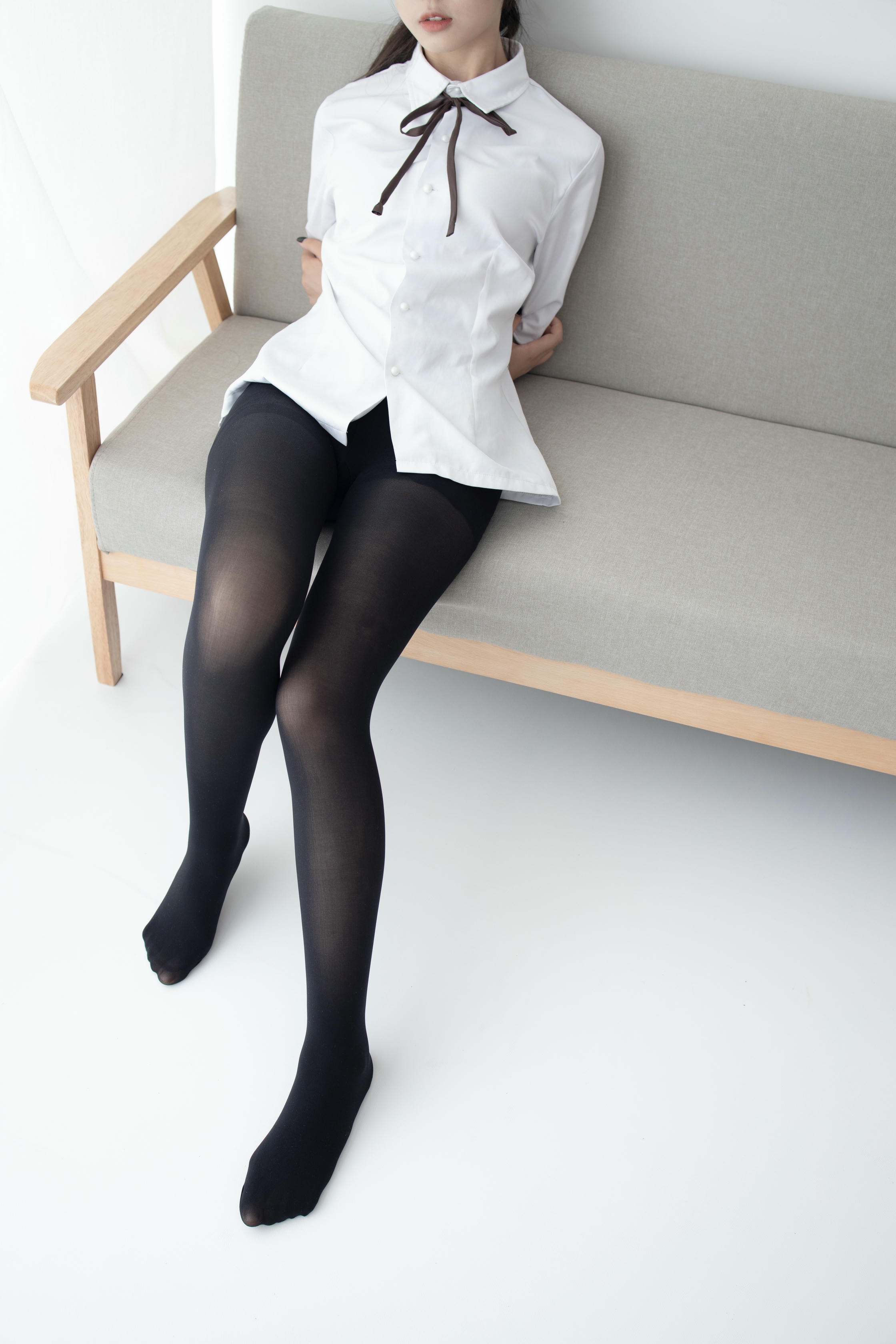 森萝财团 JKFUN-016 新人小夜 黑丝 [80P+1V／1.56G]_第4集