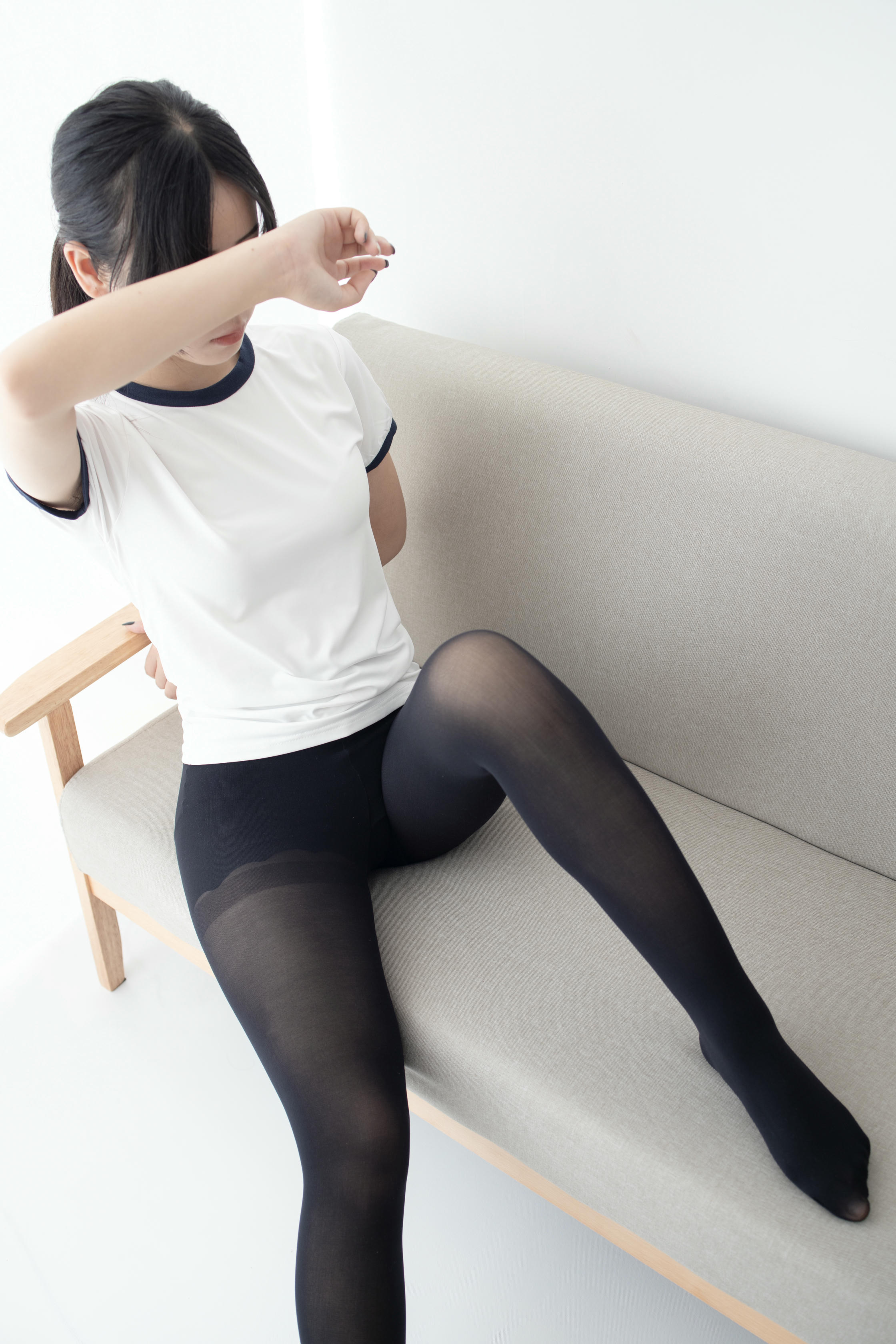 森萝财团 JKFUN-016 新人小夜 黑丝 [80P+1V／1.56G]_第4集