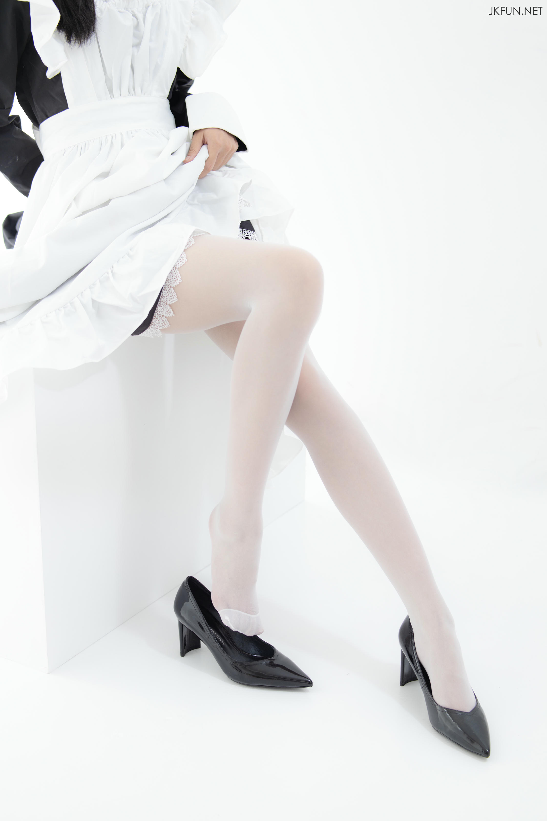 森萝财团 JKFUN-017 小梓 15D超薄白丝 [127P+1V／2.32G]_第2集
