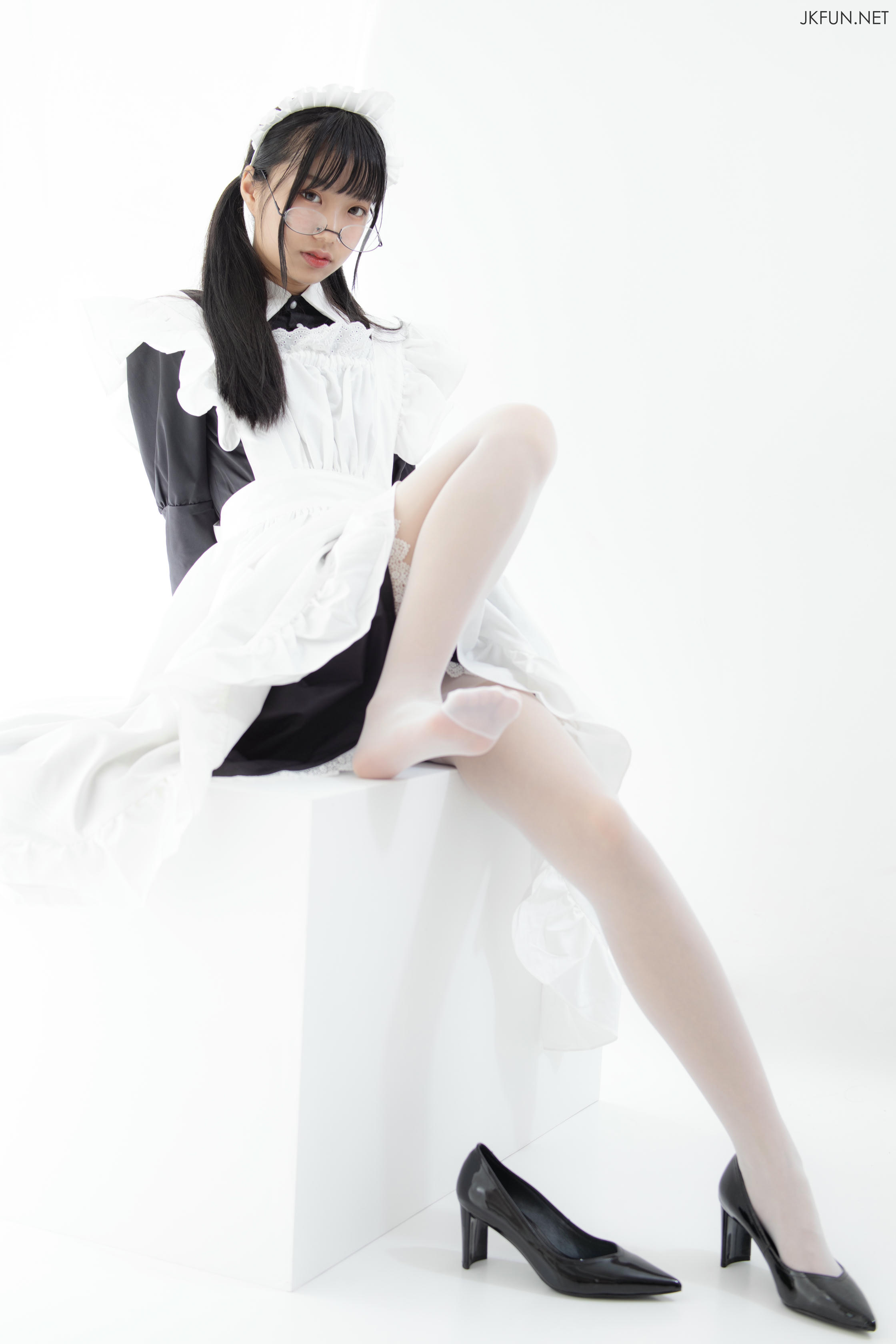 森萝财团 JKFUN-017 小梓 15D超薄白丝 [127P+1V／2.32G]_第2集