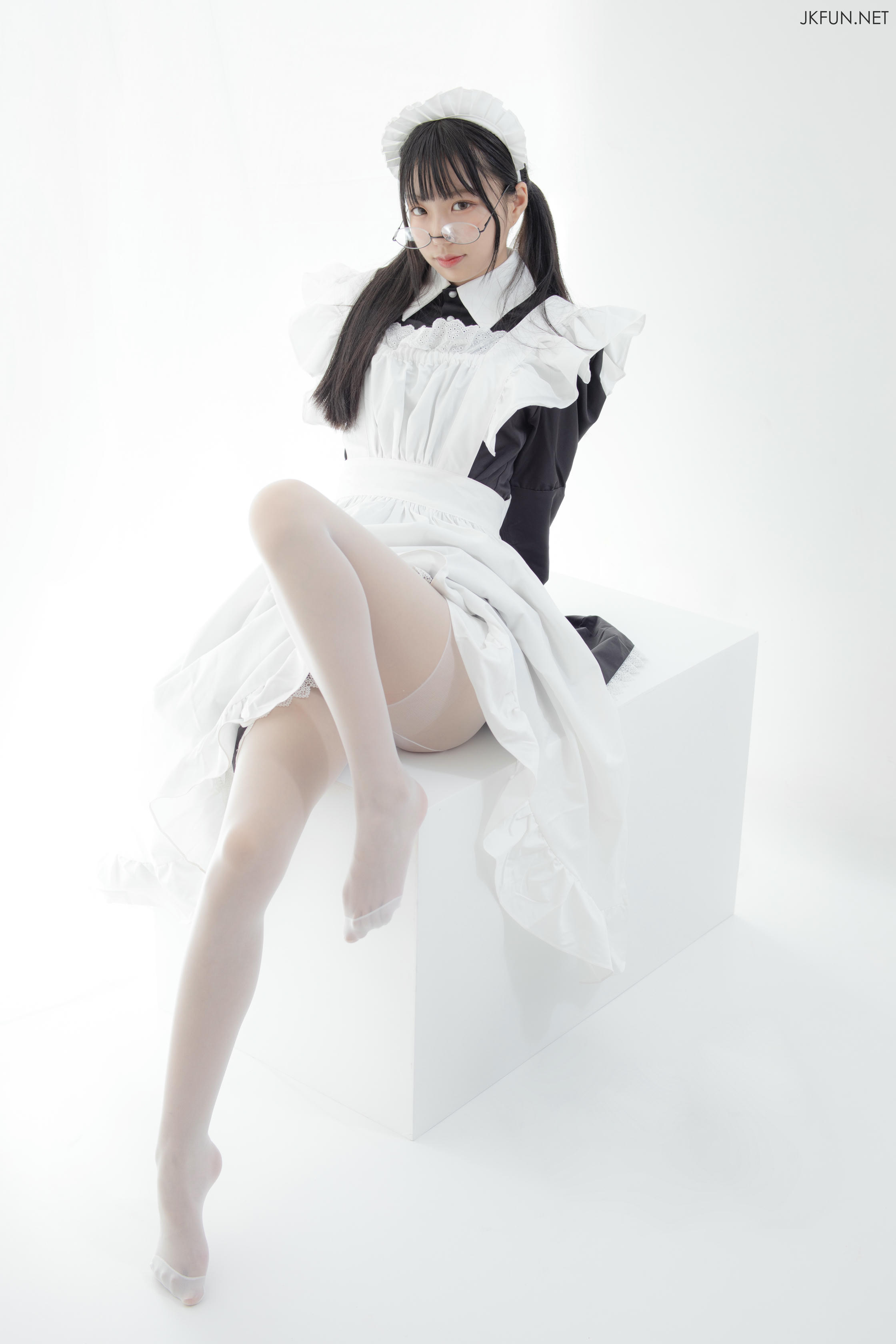 森萝财团 JKFUN-017 小梓 15D超薄白丝 [127P+1V／2.32G]_第2集