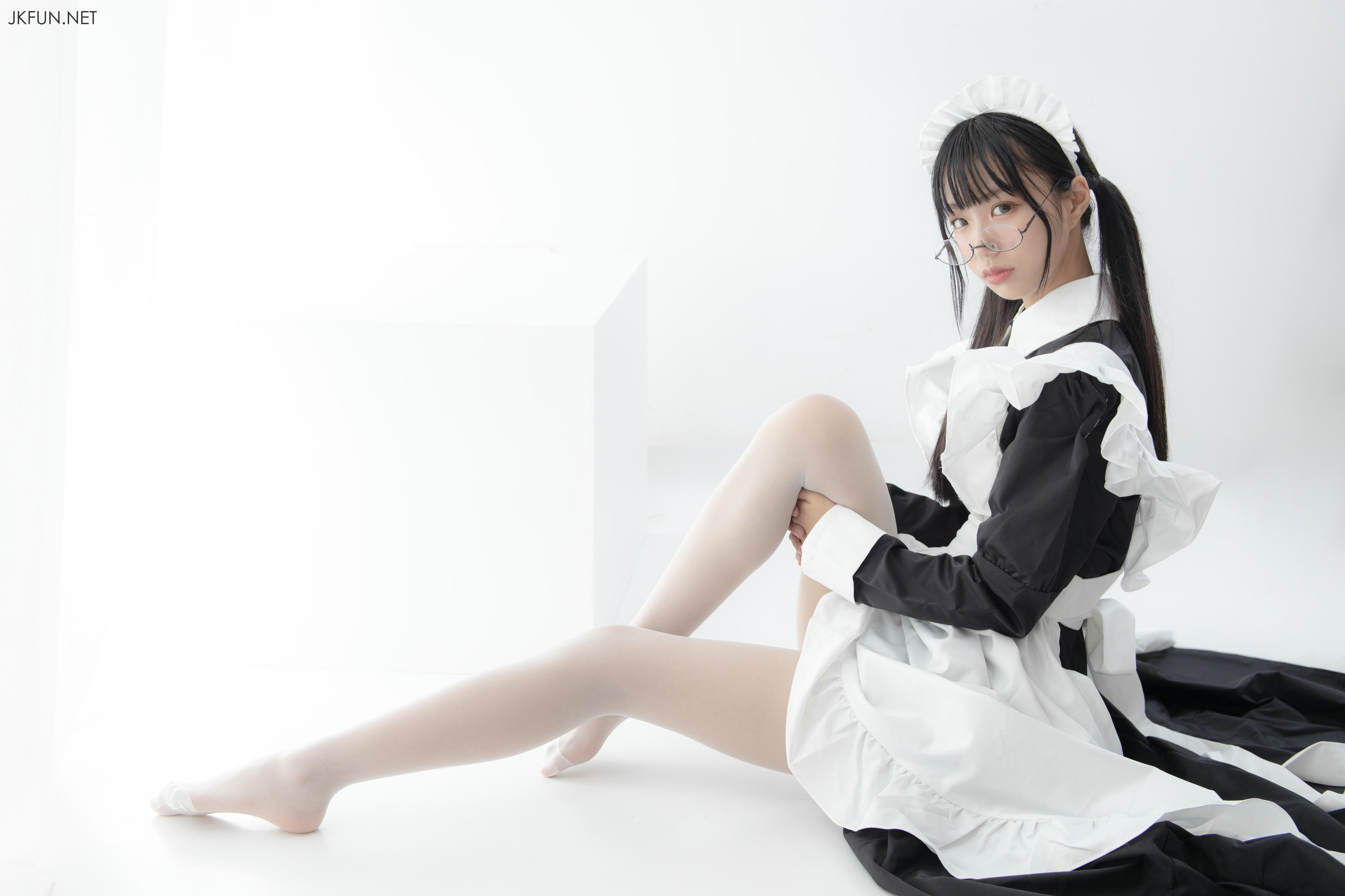 森萝财团 JKFUN-017 小梓 15D超薄白丝 [127P+1V／2.32G]_第2集