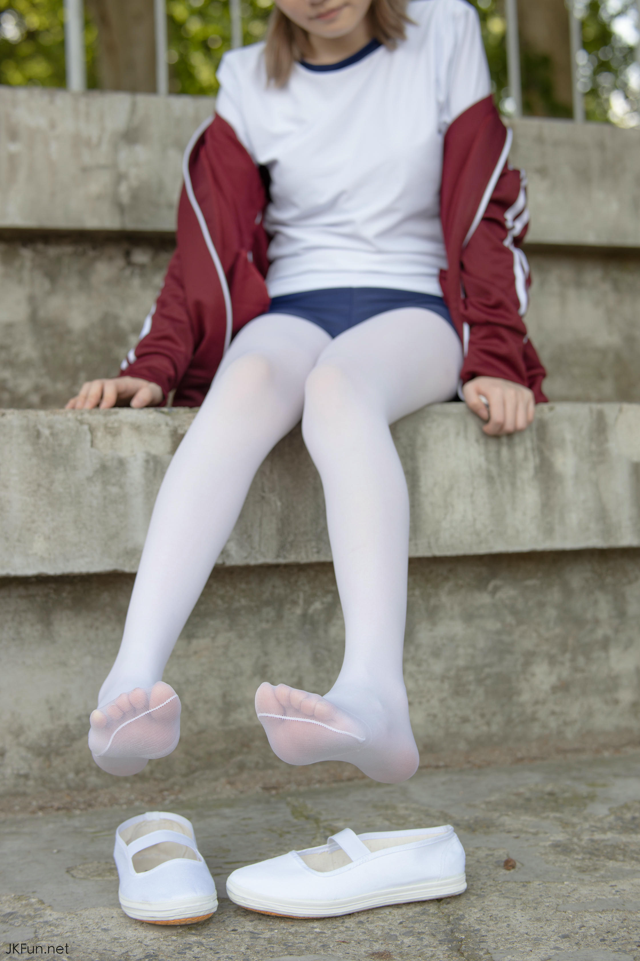 森萝财团 JKFUN-019 Aika 80D白丝外景体操服 [107P+1V／2.4G]_第2集