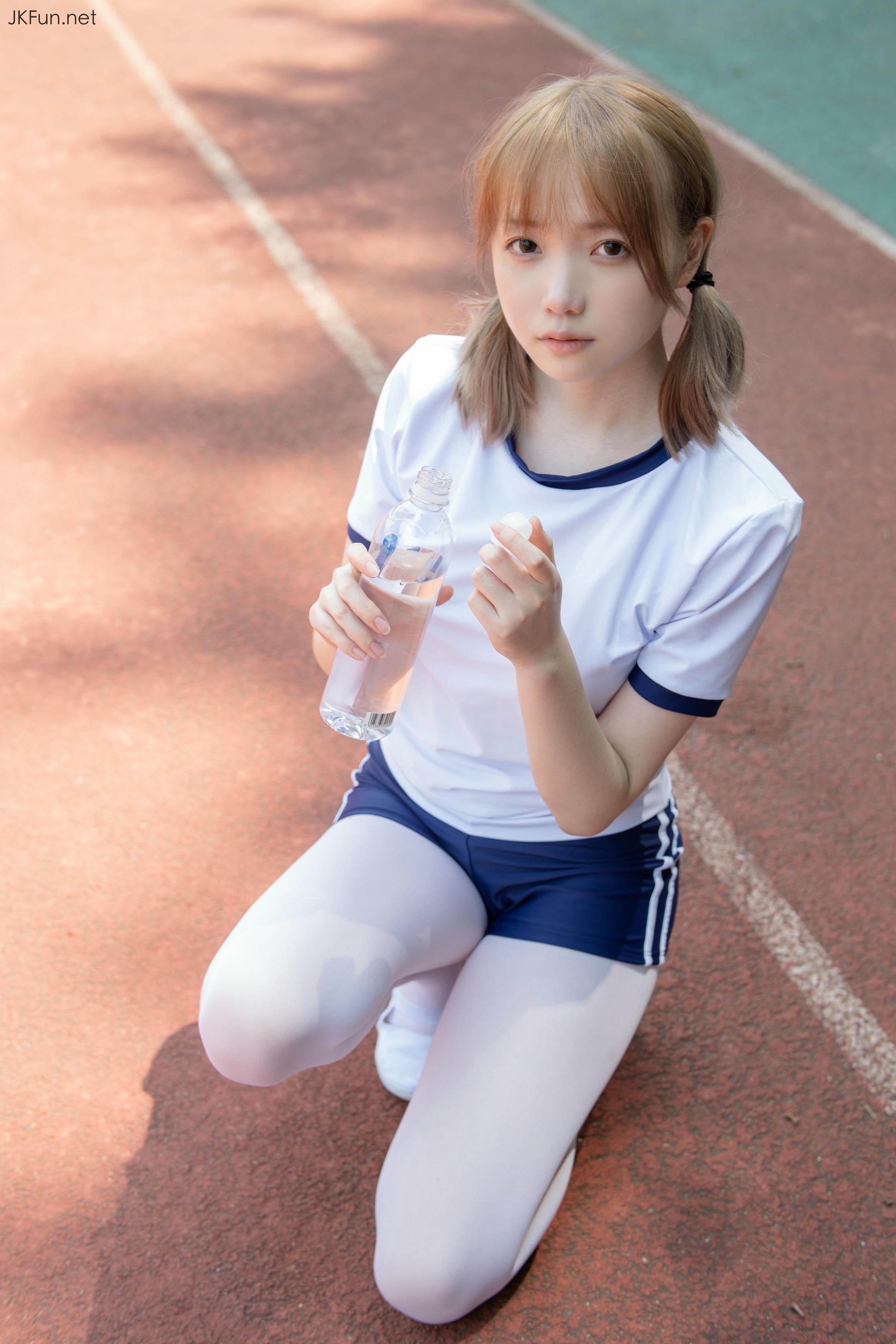森萝财团 JKFUN-019 Aika 80D白丝外景体操服 [107P+1V／2.4G]_第3集