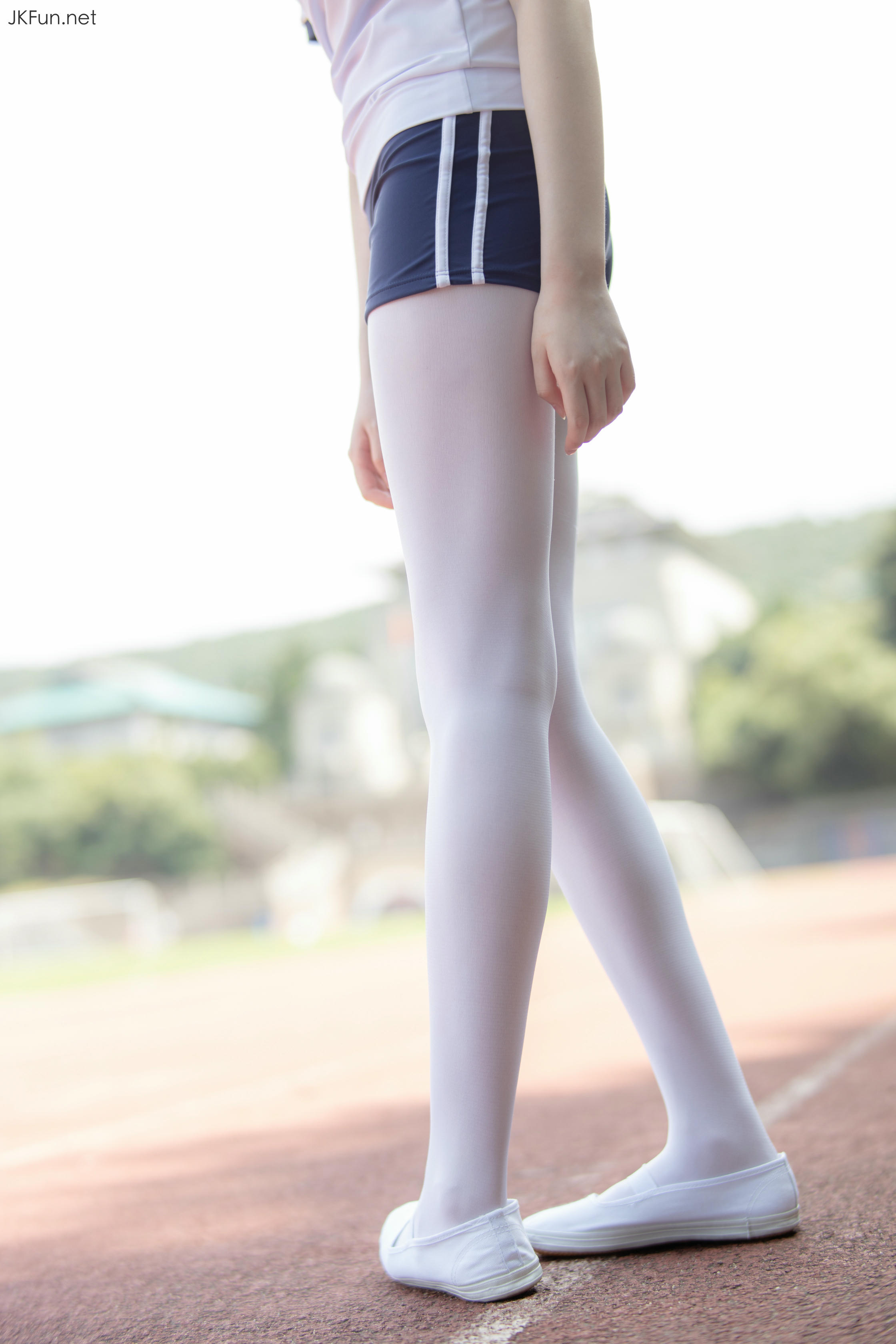 森萝财团 JKFUN-019 Aika 80D白丝外景体操服 [107P+1V／2.4G]_第3集