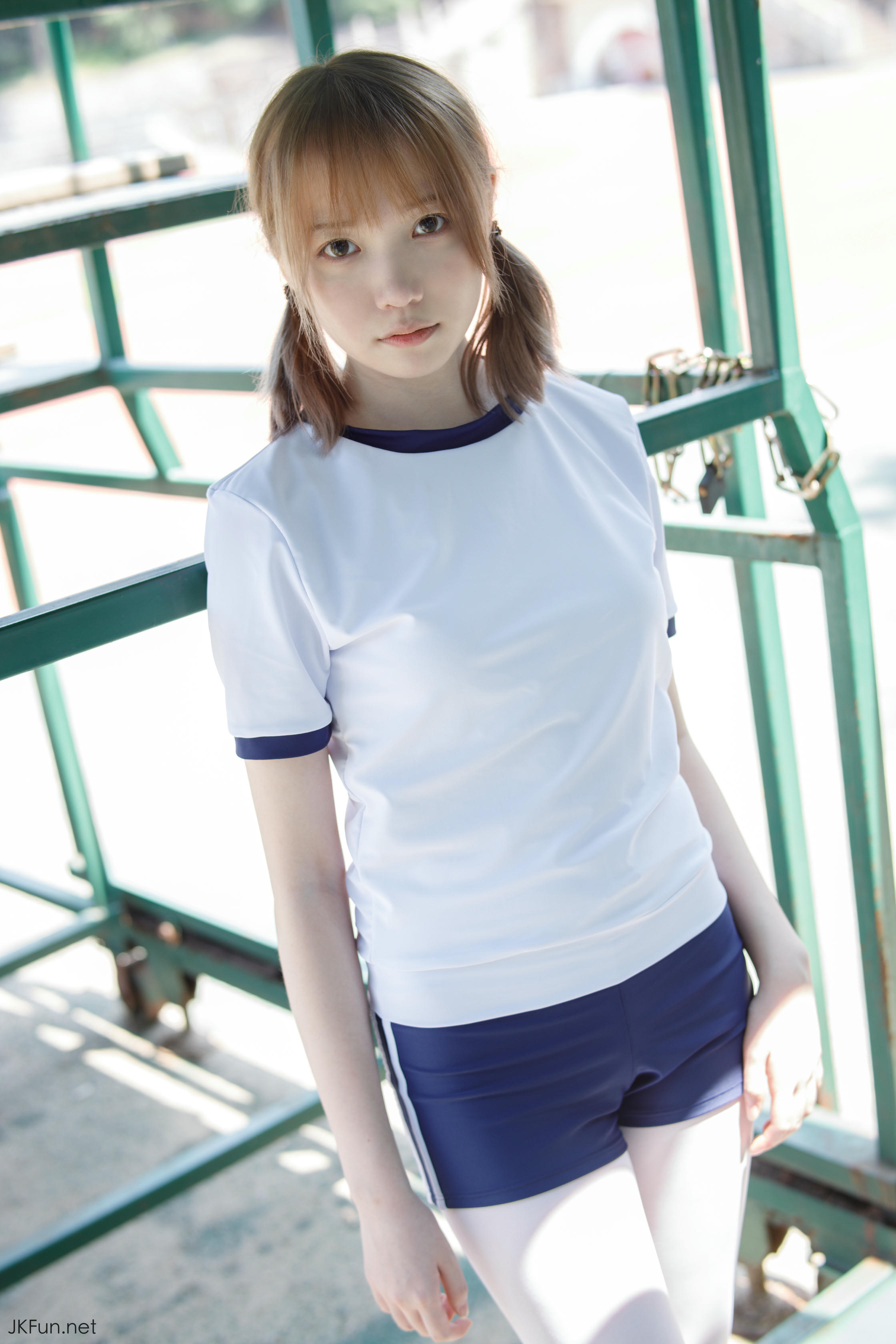 森萝财团 JKFUN-019 Aika 80D白丝外景体操服 [107P+1V／2.4G]_第3集