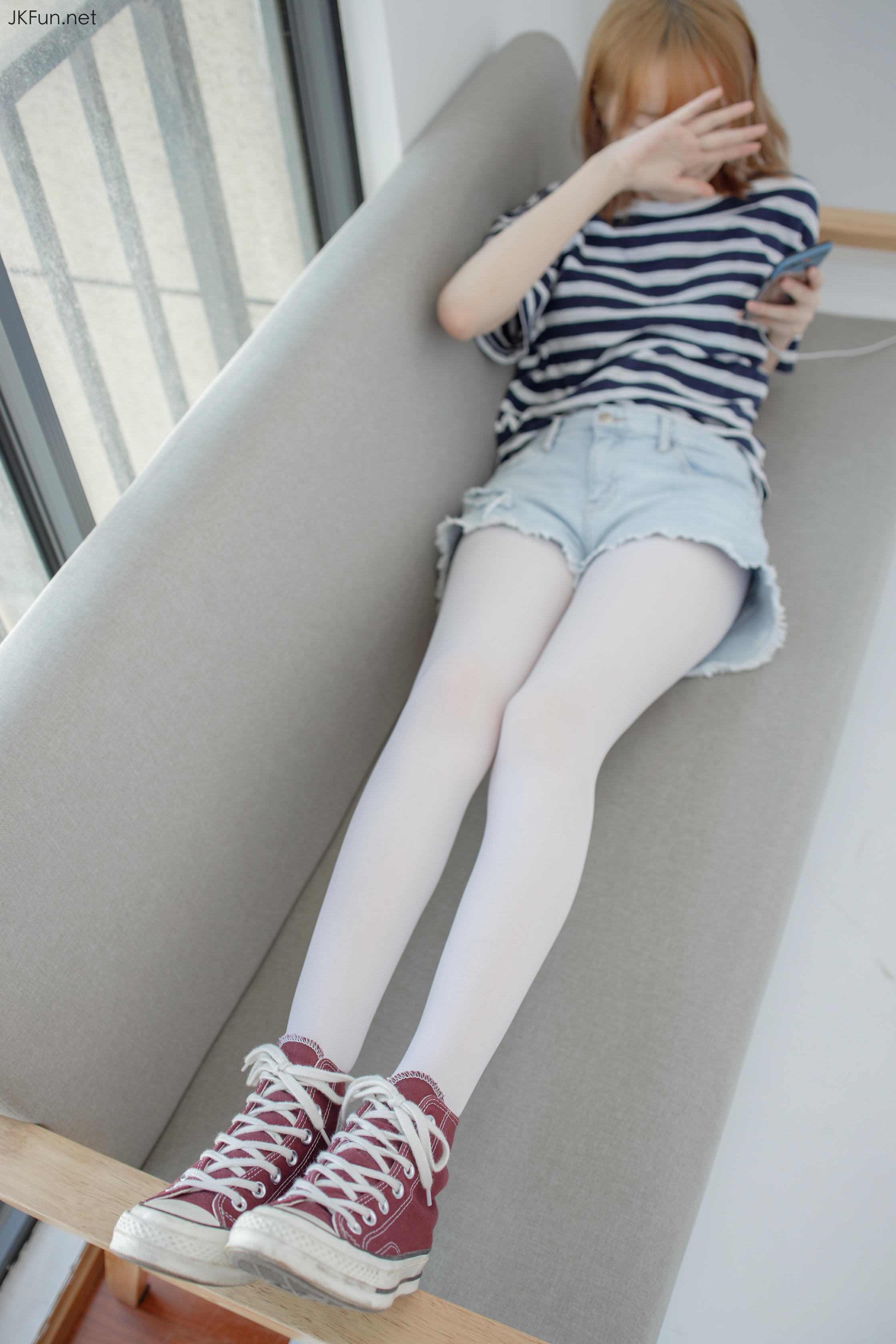 森萝财团 JKFUN-020 Aika 80D白丝牛仔热裤 [98P+1V／2.29G]_第1集