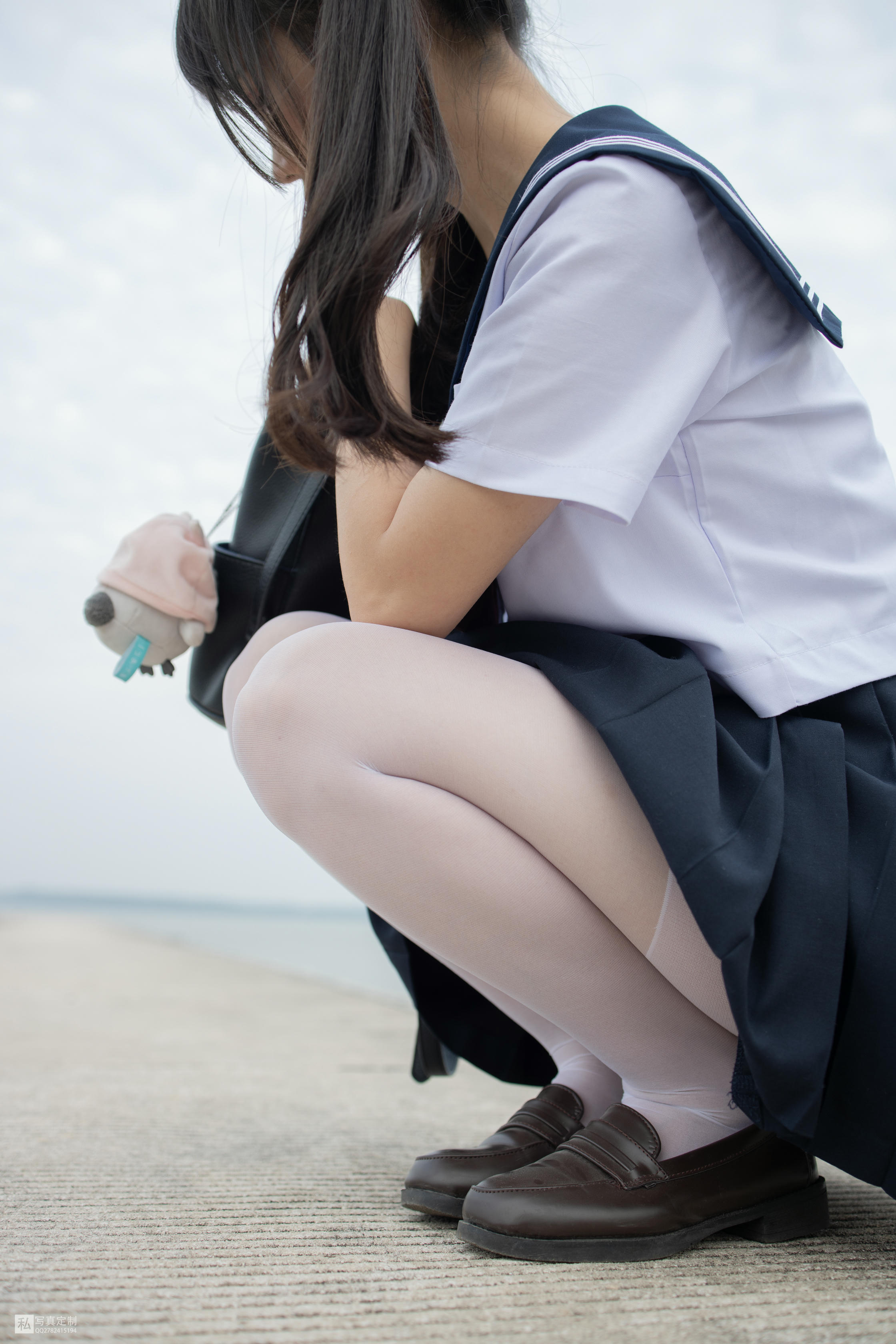 森萝财团 JKFUN-028 默陌 15D白丝 抑郁湖边与绝望天台 [58P／2V3.39G]_第1集
