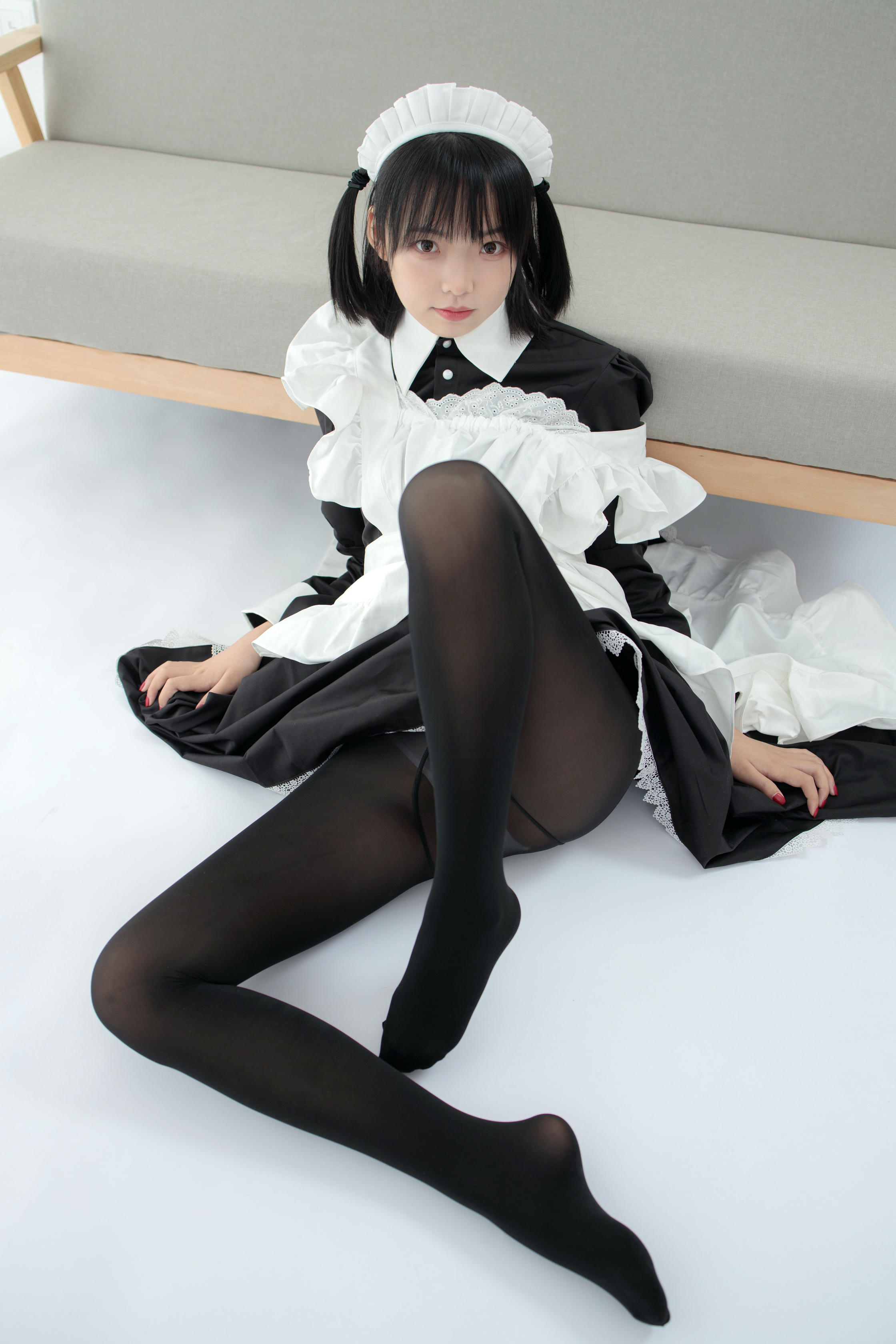 森萝财团 JKFUN-029 卉子 80D黑丝 踩物女仆 [67P+1V／3.16G]_第3集