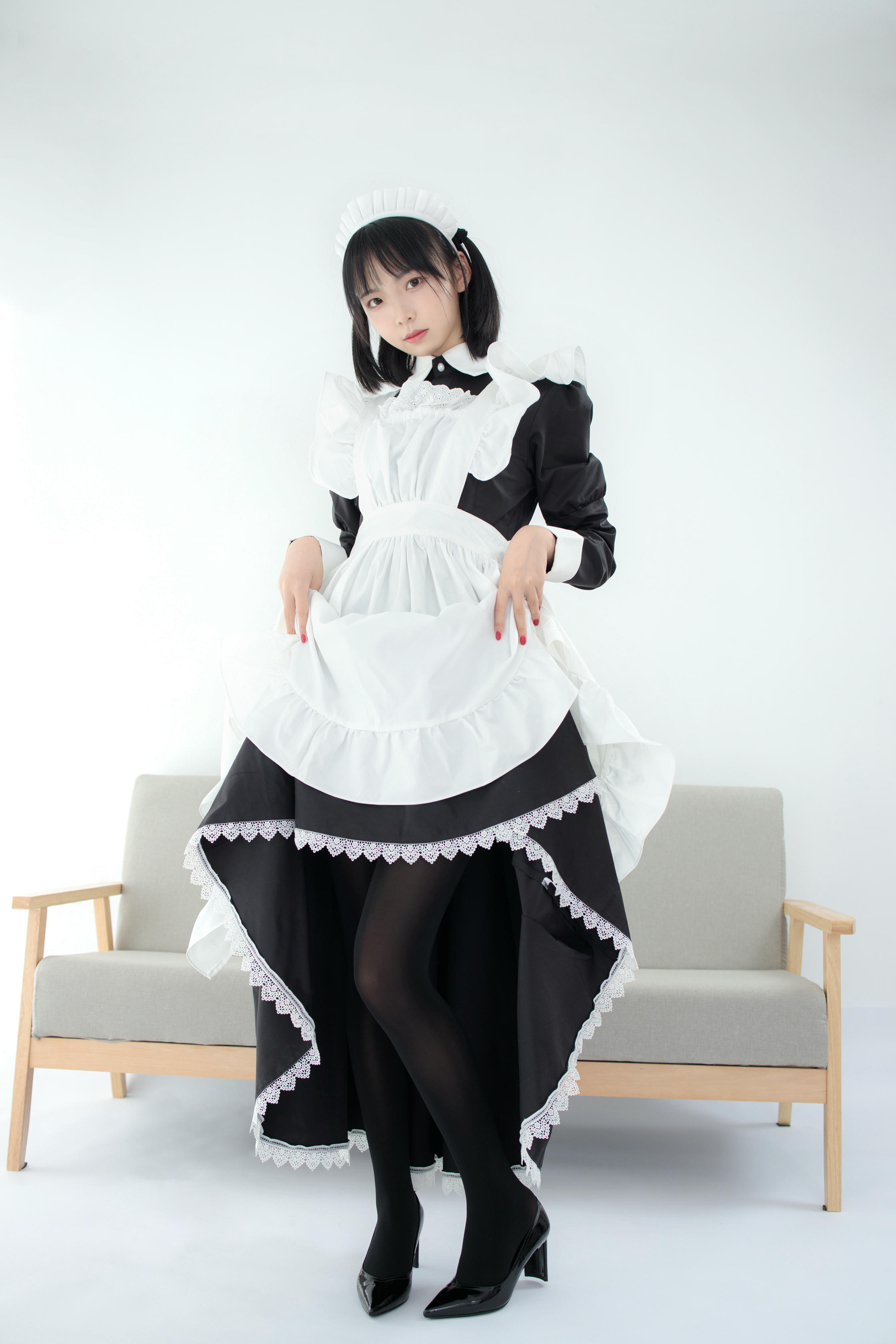 森萝财团 JKFUN-029 卉子 80D黑丝 踩物女仆 [67P+1V／3.16G]_第3集