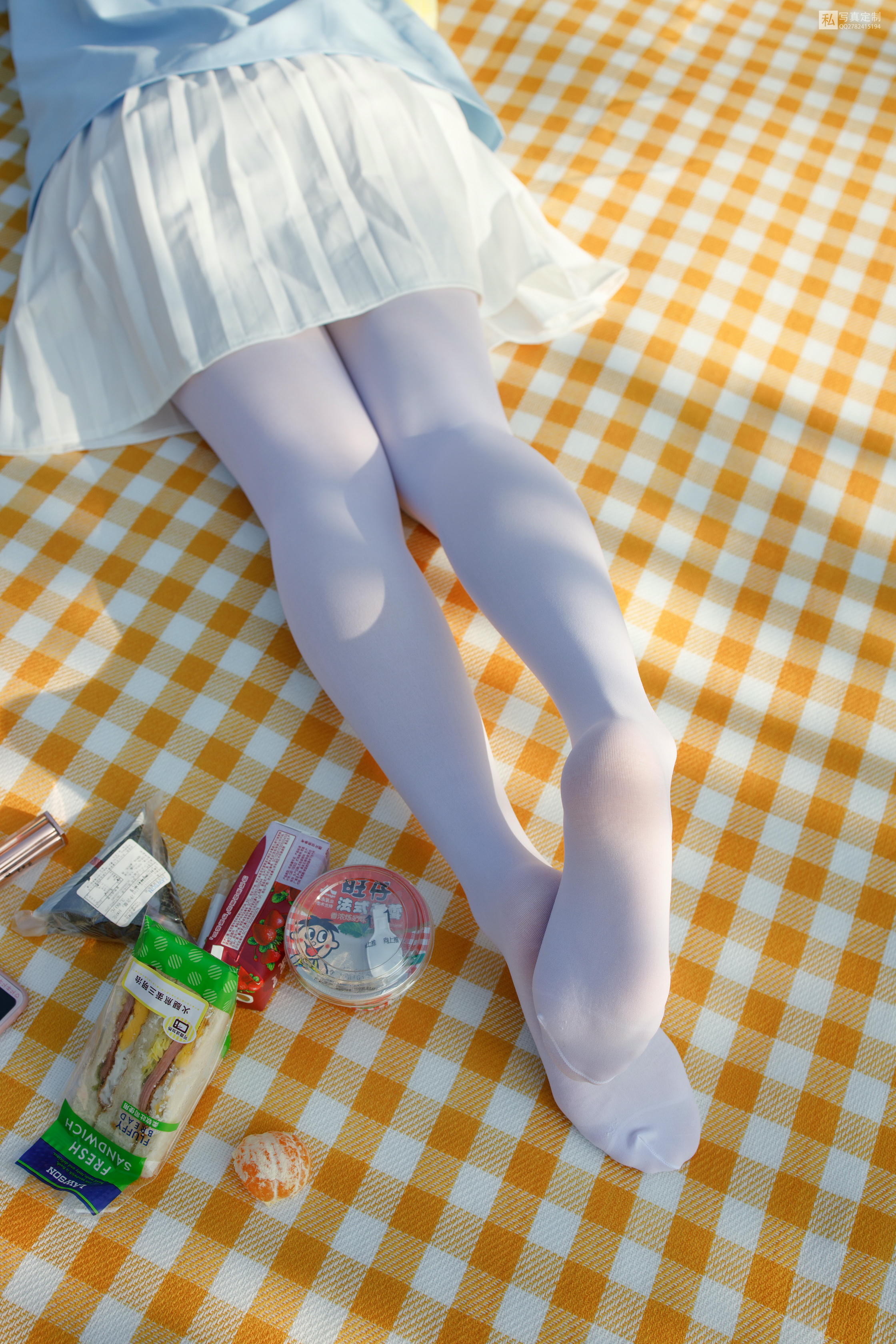 森萝财团 JKFUN-031 默陌 踩物白丝50D 野餐、爆蛋和彩蛋 [23P+1V／1.35G]_第1集