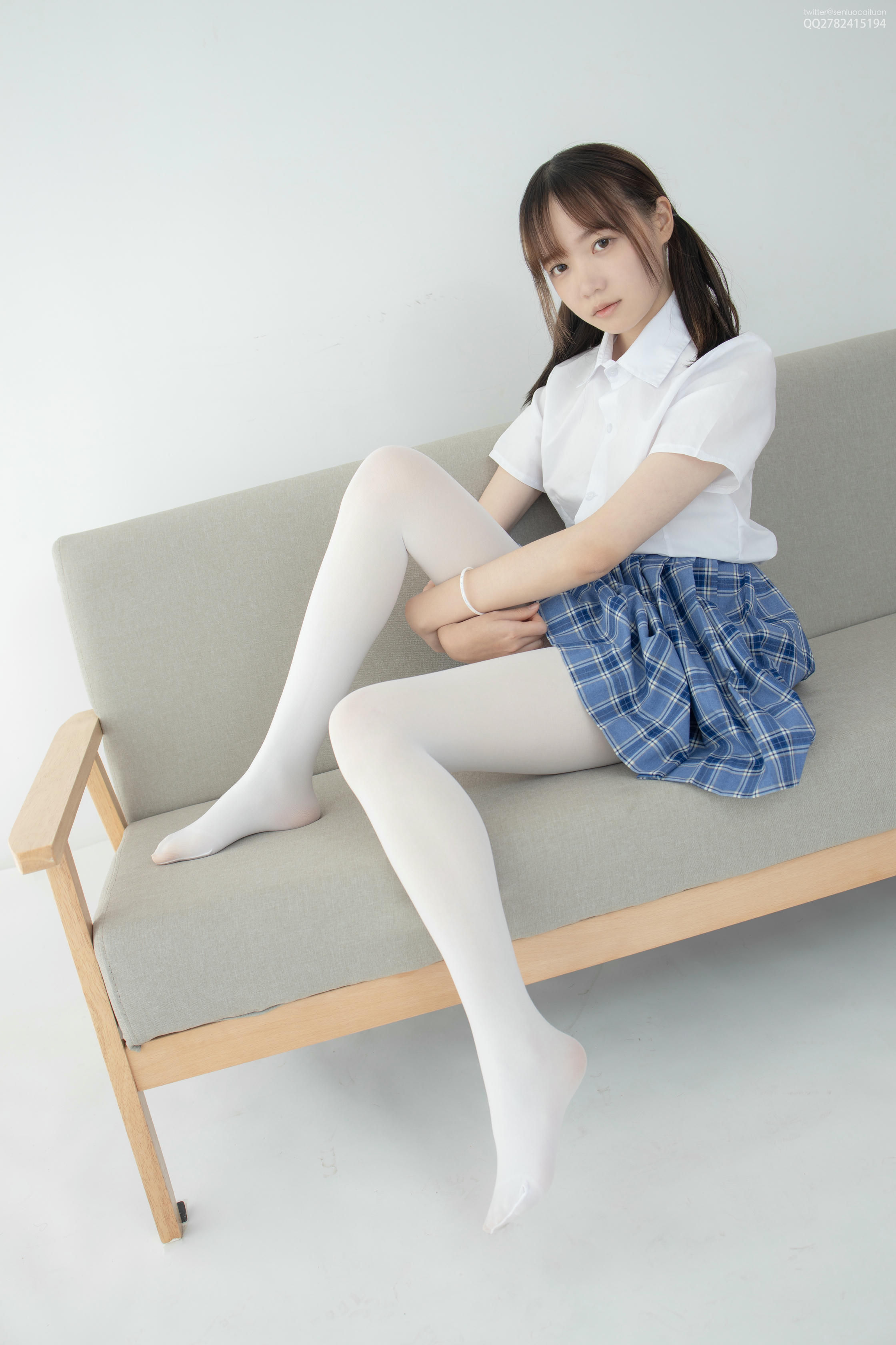 森萝财团 JKFUN-040 Aika 百元团定制1-2 80D白丝 [25P+1V-1.12G]_第1集