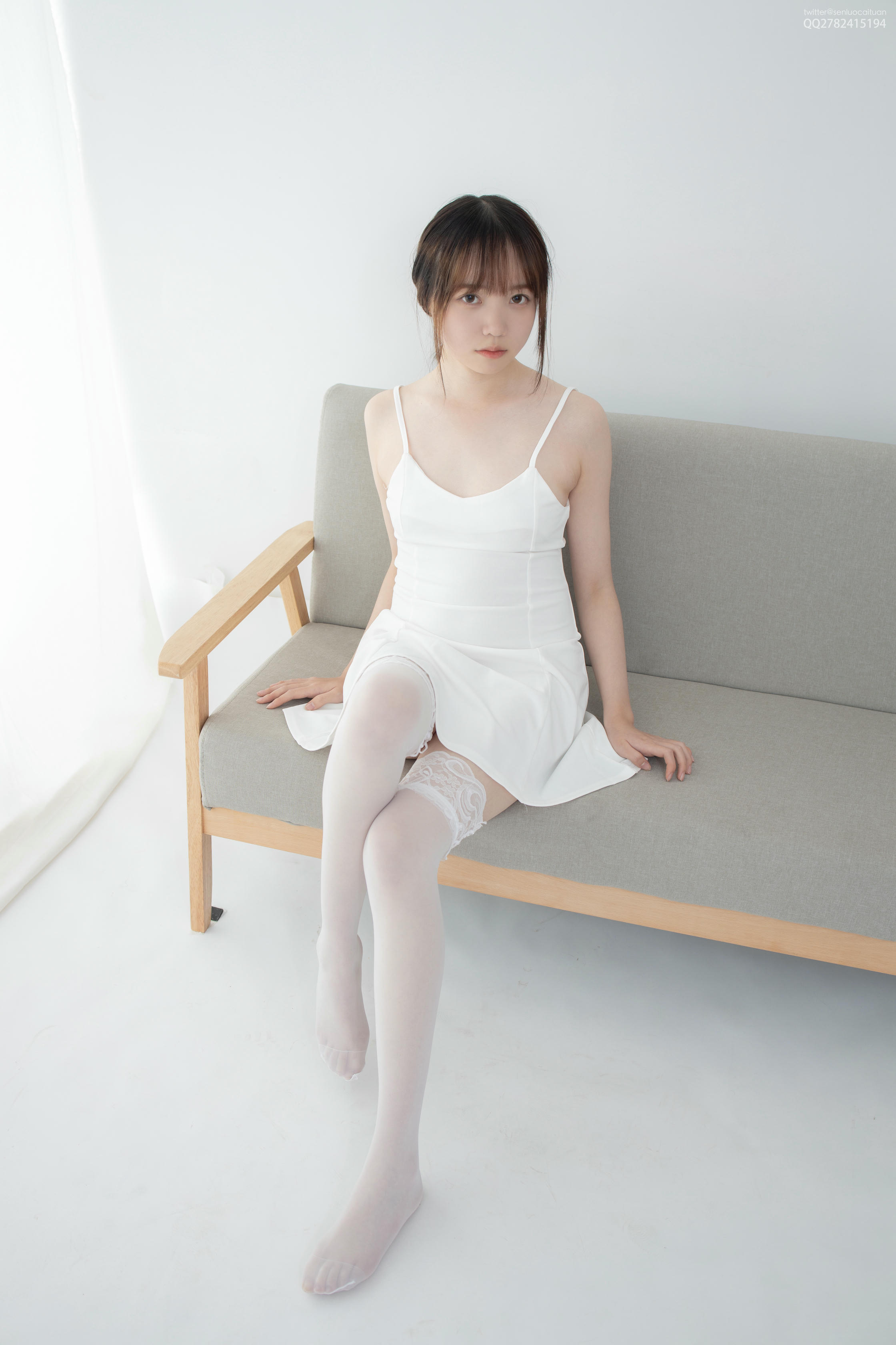 森萝财团 JKFUN-043 Aika 百元团定制1-5 30D蕾丝边高筒袜白色吊带裙 [35P+1V-2.29G]_第1集