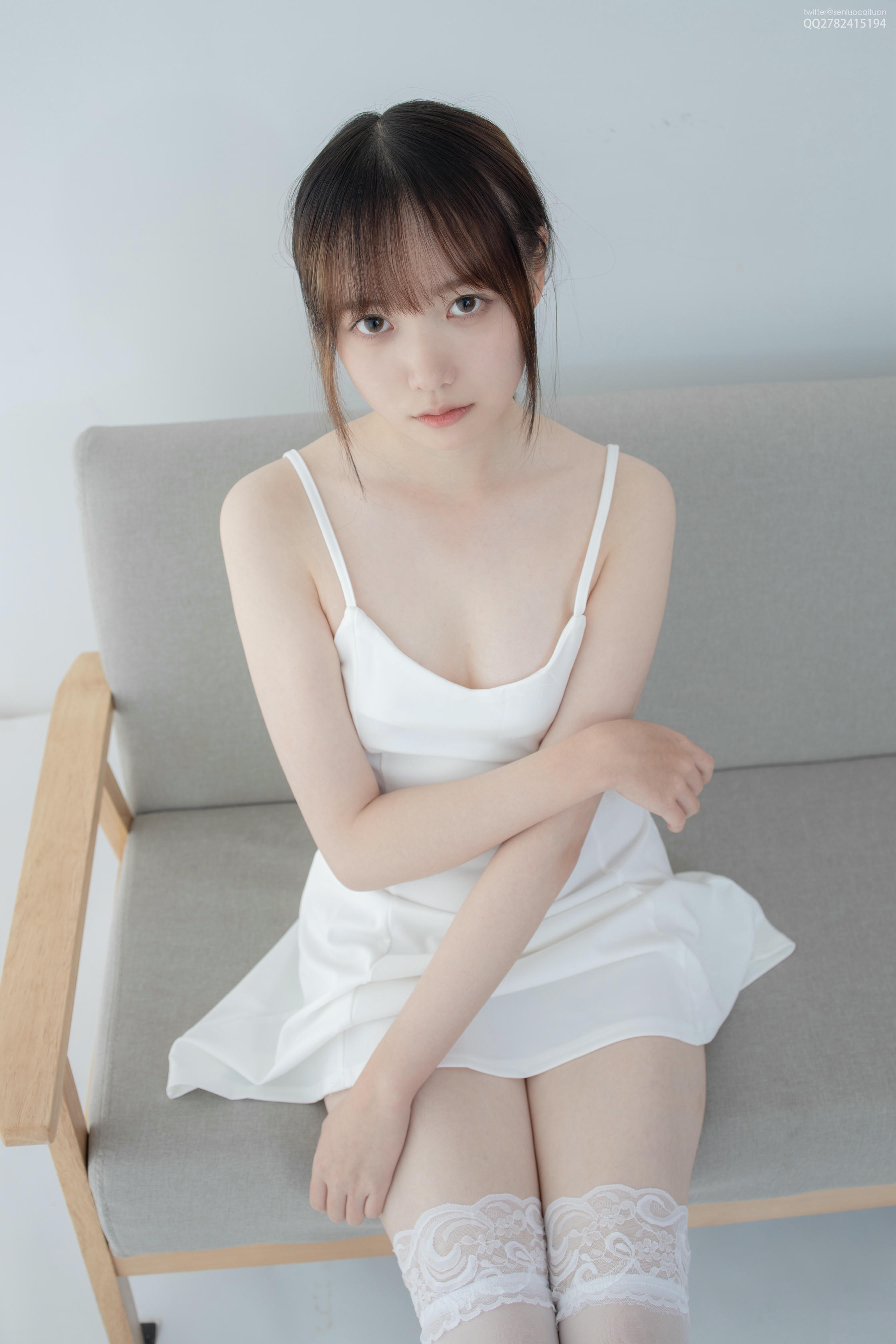 森萝财团 JKFUN-043 Aika 百元团定制1-5 30D蕾丝边高筒袜白色吊带裙 [35P+1V-2.29G]_第1集
