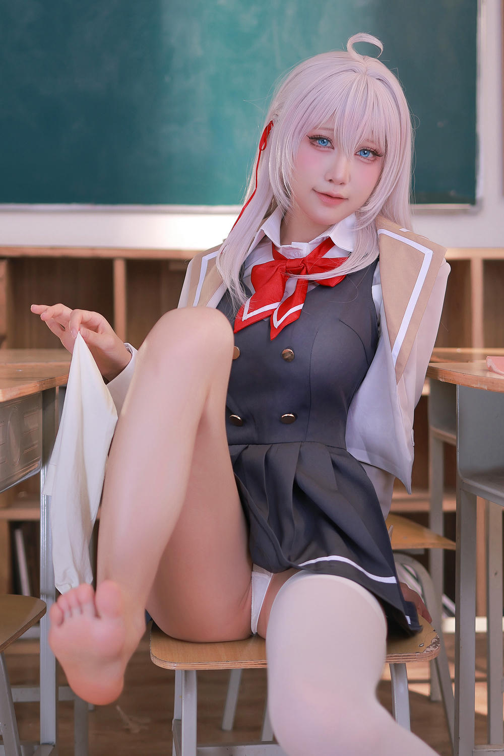 水淼Aqua NO.219 24年11月fantia订阅 艾莉同学 [91P 139MB]_第1集
