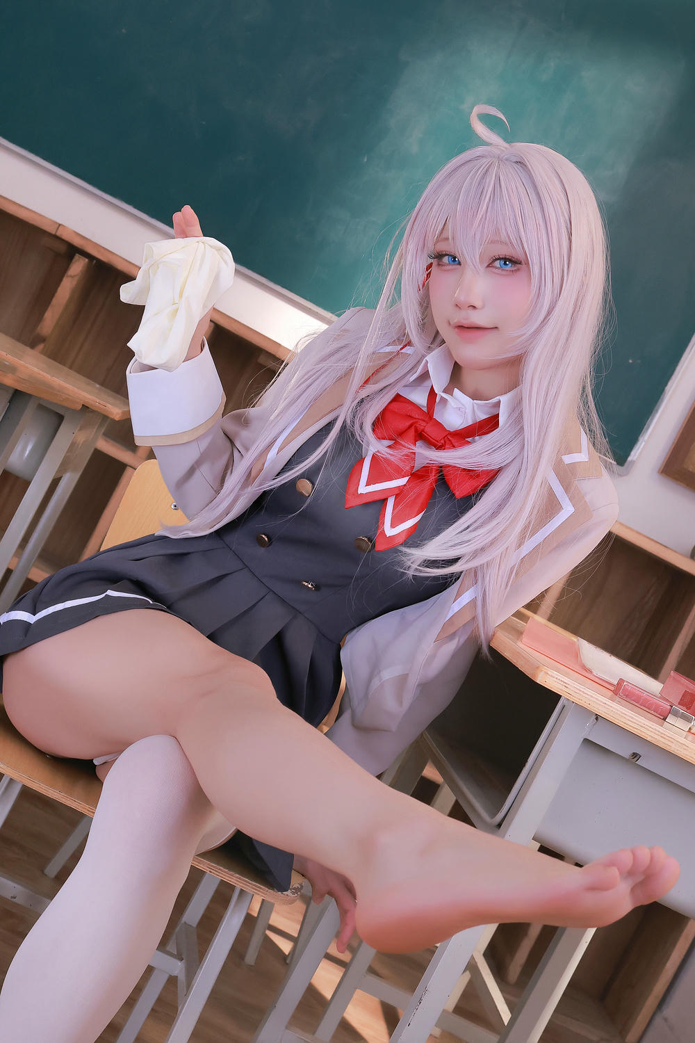 水淼Aqua NO.219 24年11月fantia订阅 艾莉同学 [91P 139MB]_第1集