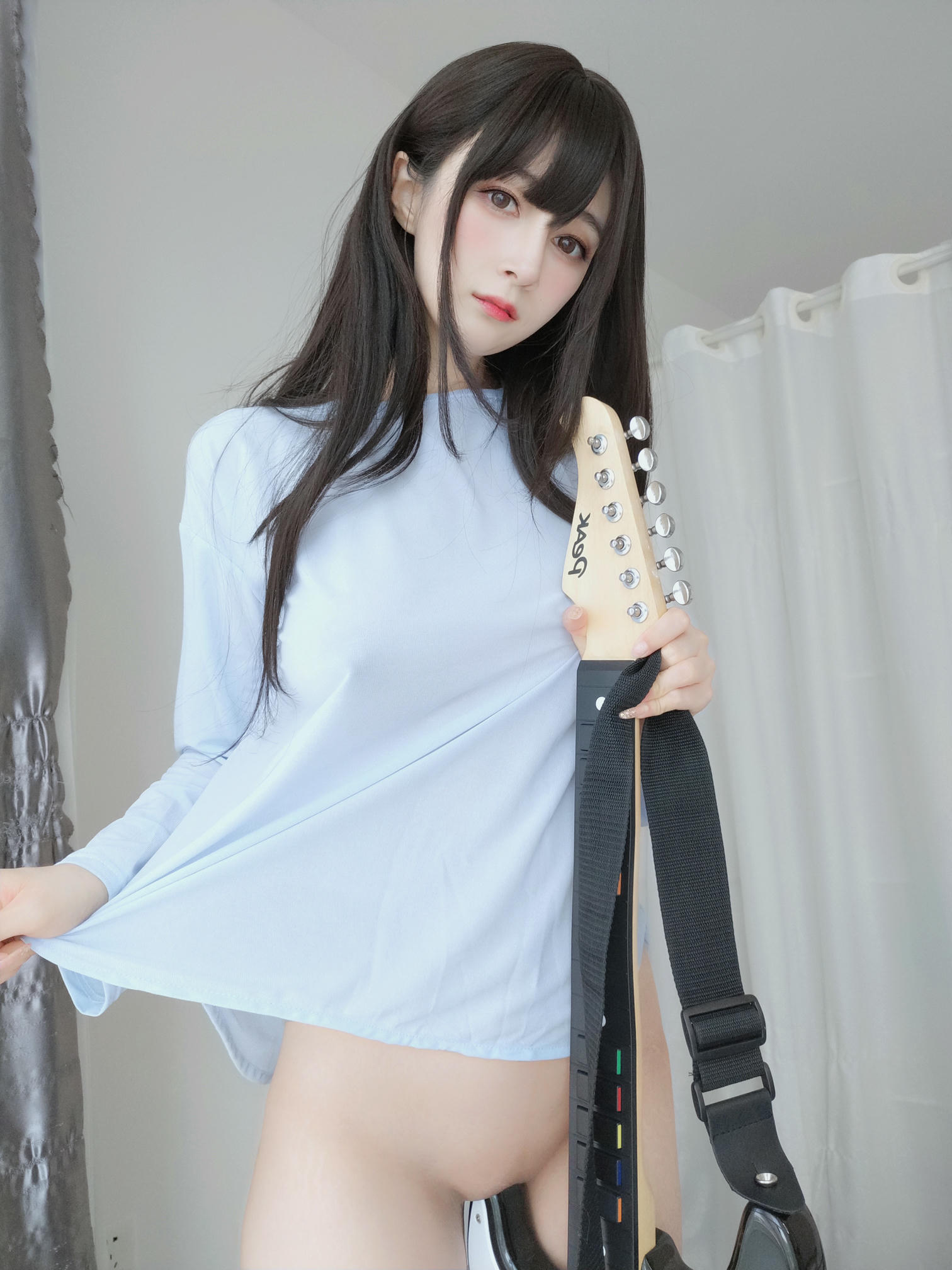 白银81 NO.089 fantia11月合集 [214P11V-1.18GB]-【20211129】妹は服を着てください_第1集