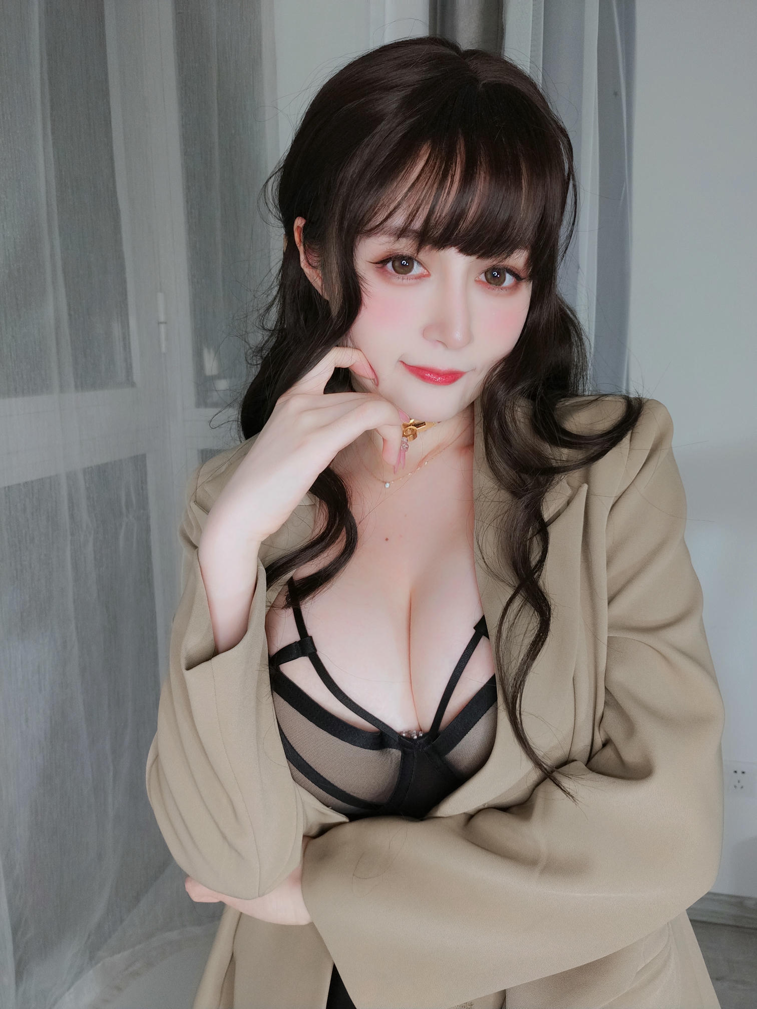 白银81 NO.090 fantia12月合集 [259P8V-867MB]-【20211229】残業中 ing_第1集