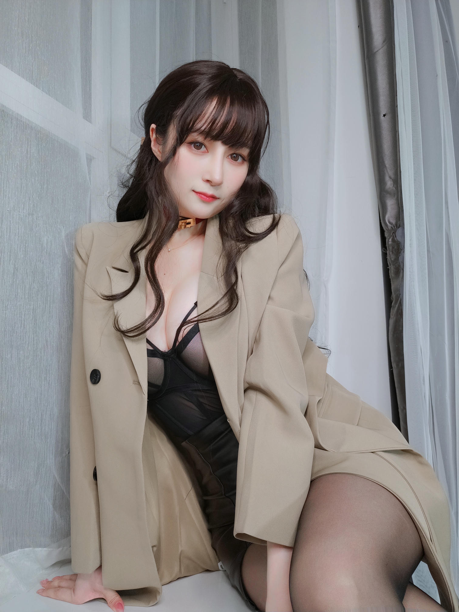 白银81 NO.090 fantia12月合集 [259P8V-867MB]-【20211229】残業中 ing_第1集