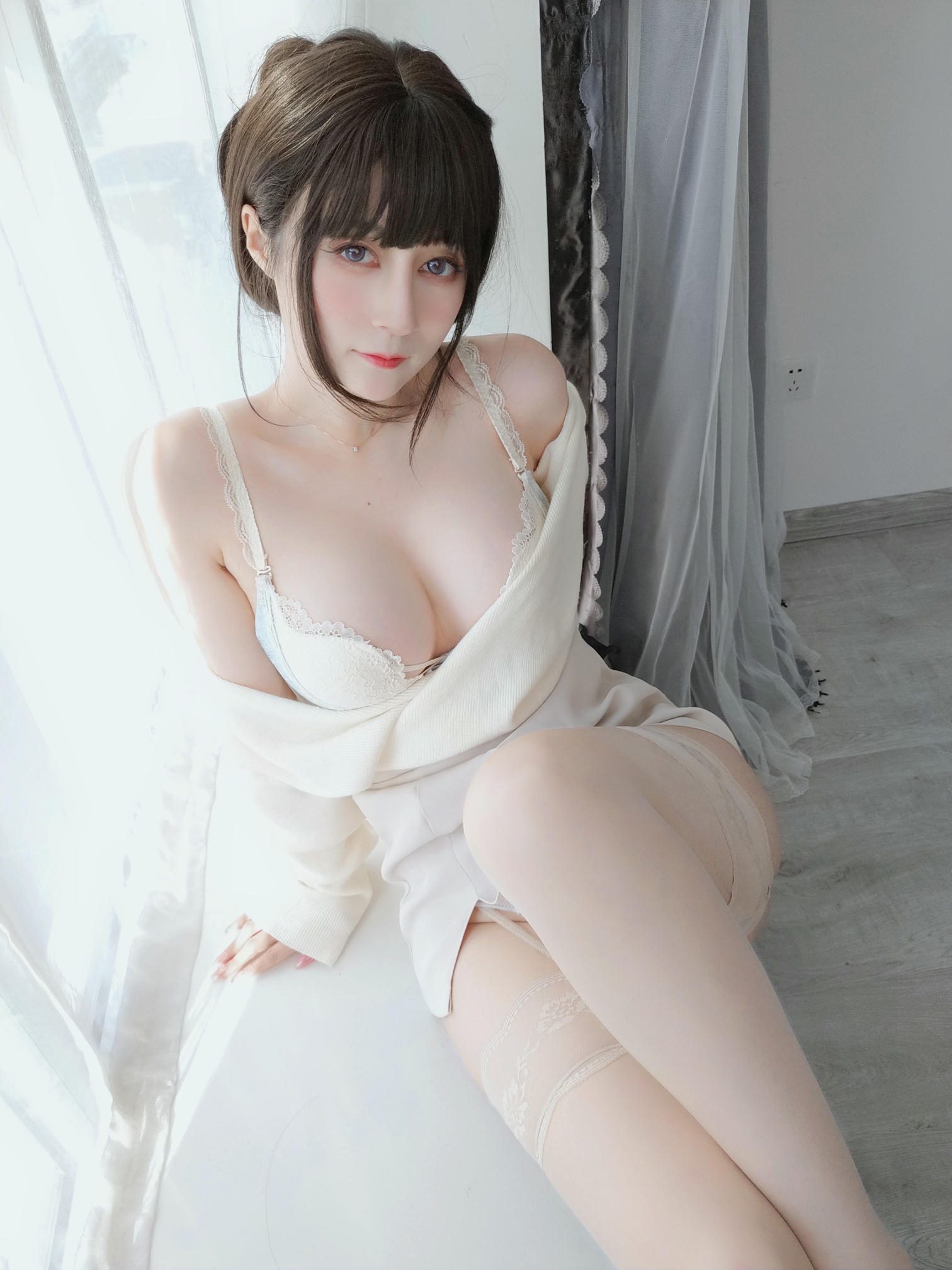 白银81 NO.091 2022年1月fantia合集 [384P12V-1.42GB]-【20220120】_第2集