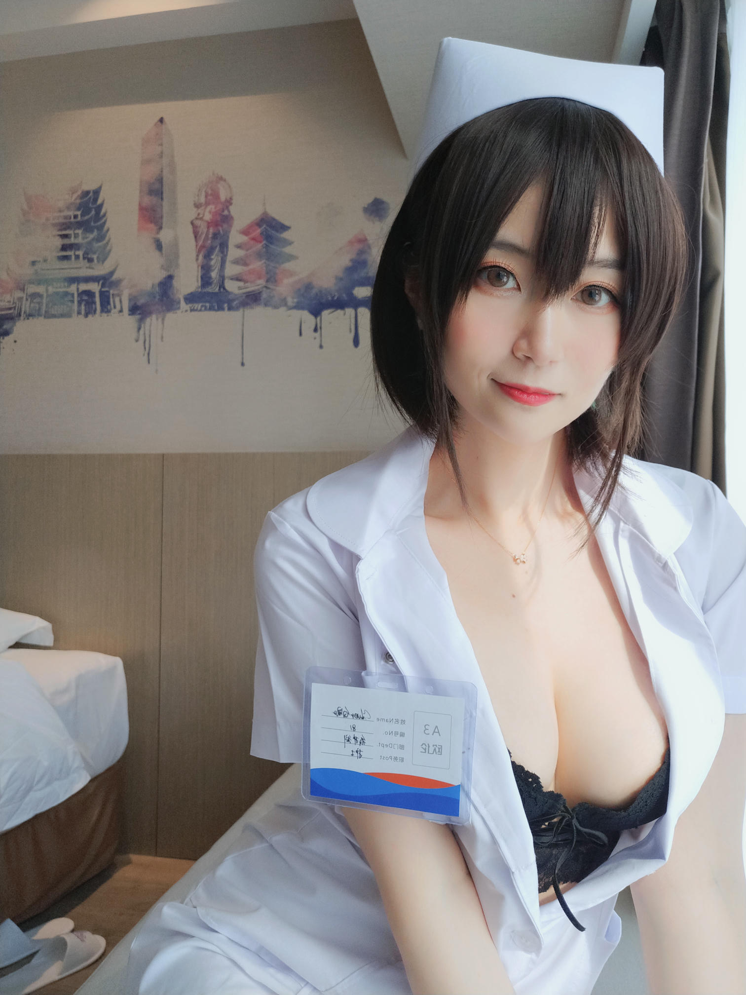 白银81 NO.015 短发小护士 [37P-226MB]_第2集