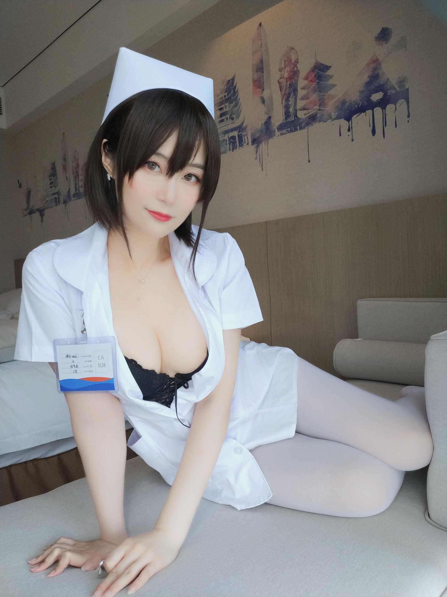 白银81 NO.015 短发小护士 [37P-226MB]_第1集