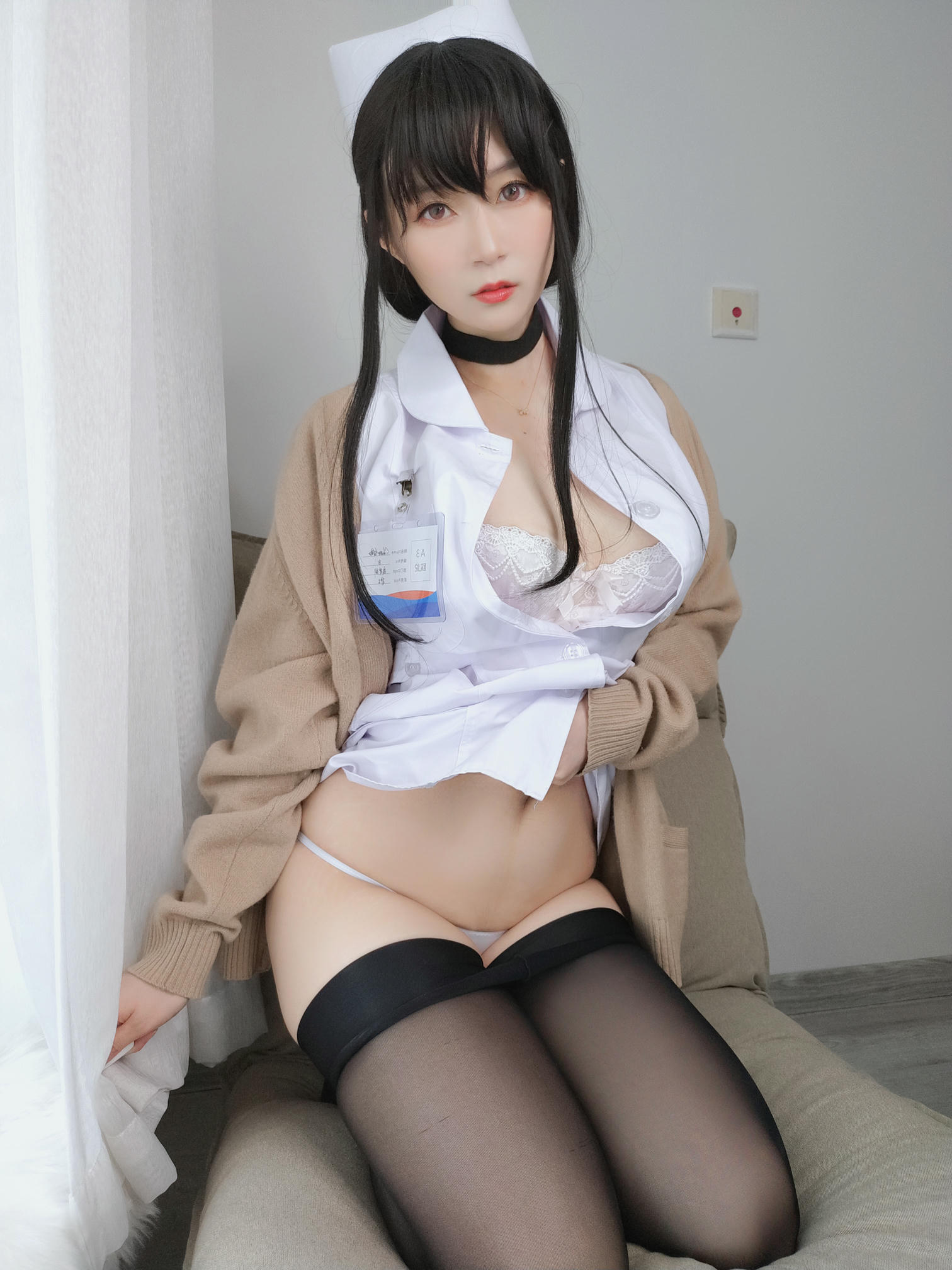 白银81 NO.016 长发小护士 [66P3V-447MB]_第1集