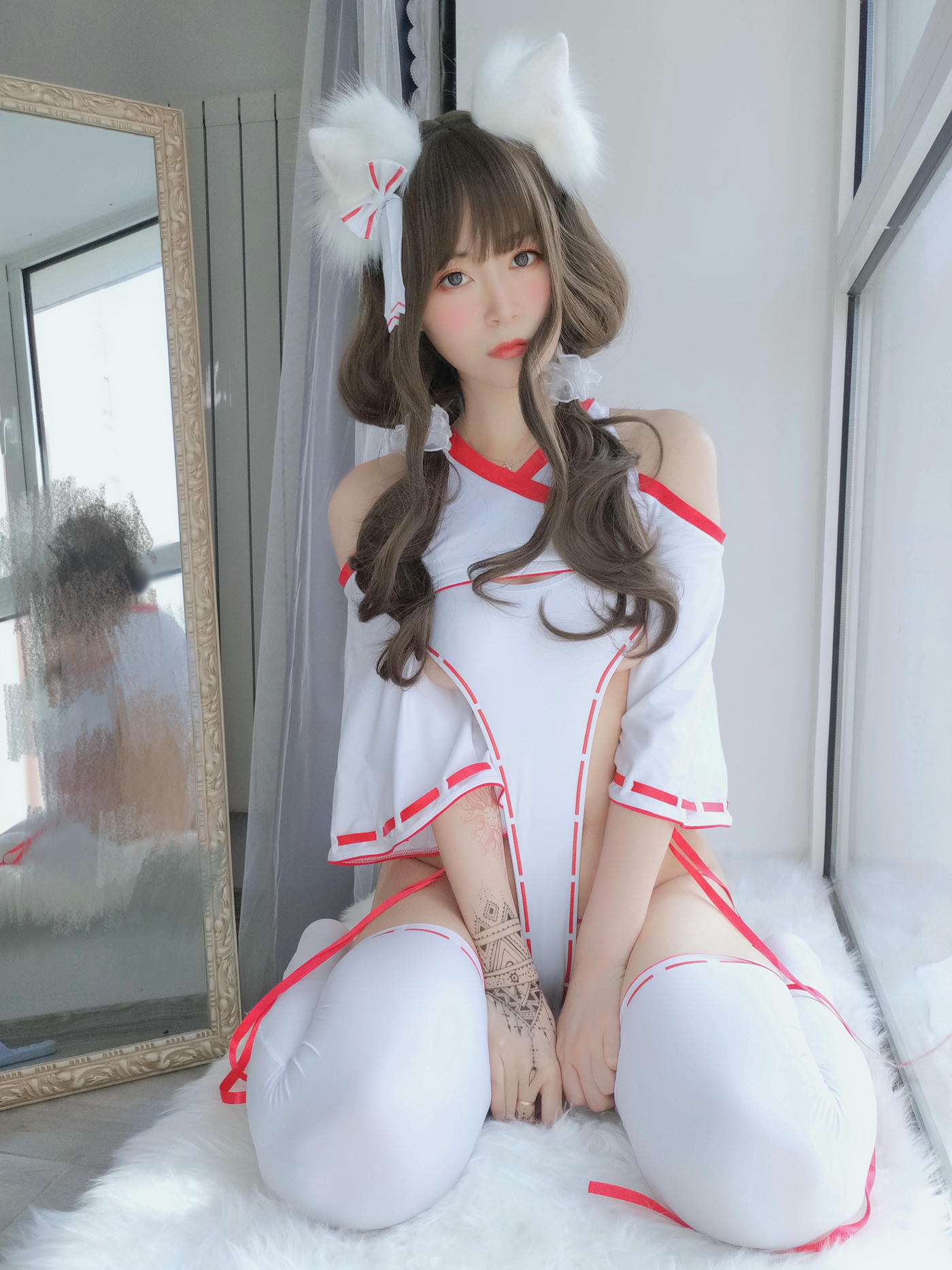 白银81 NO.017 神社饲养的小狐狸 [50P3V-167MB]_第1集