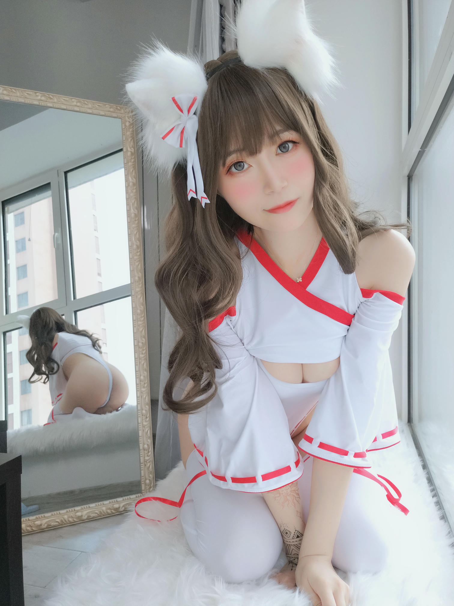 白银81 NO.017 神社饲养的小狐狸 [50P3V-167MB]_第2集