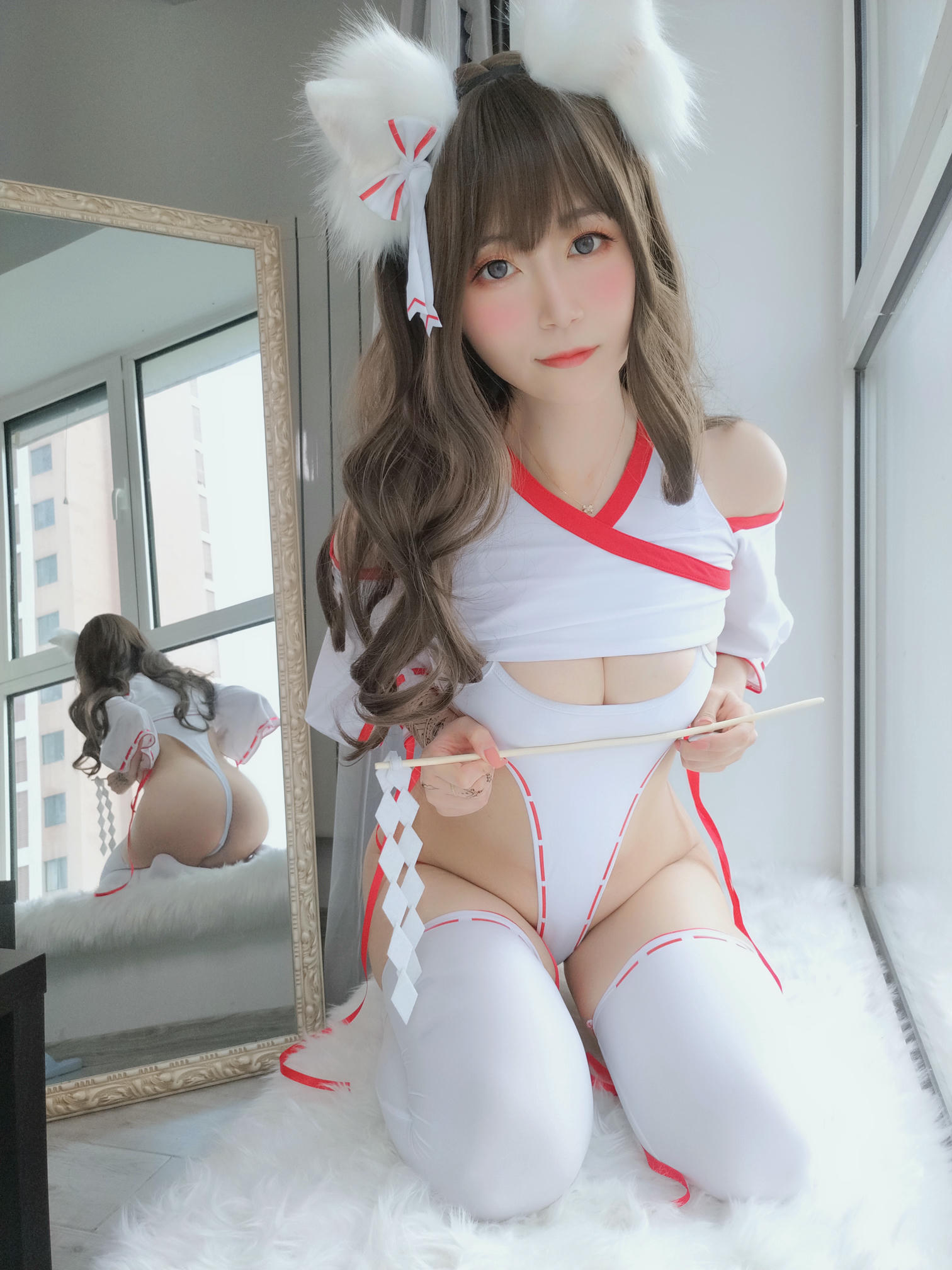 白银81 NO.017 神社饲养的小狐狸 [50P3V-167MB]_第2集