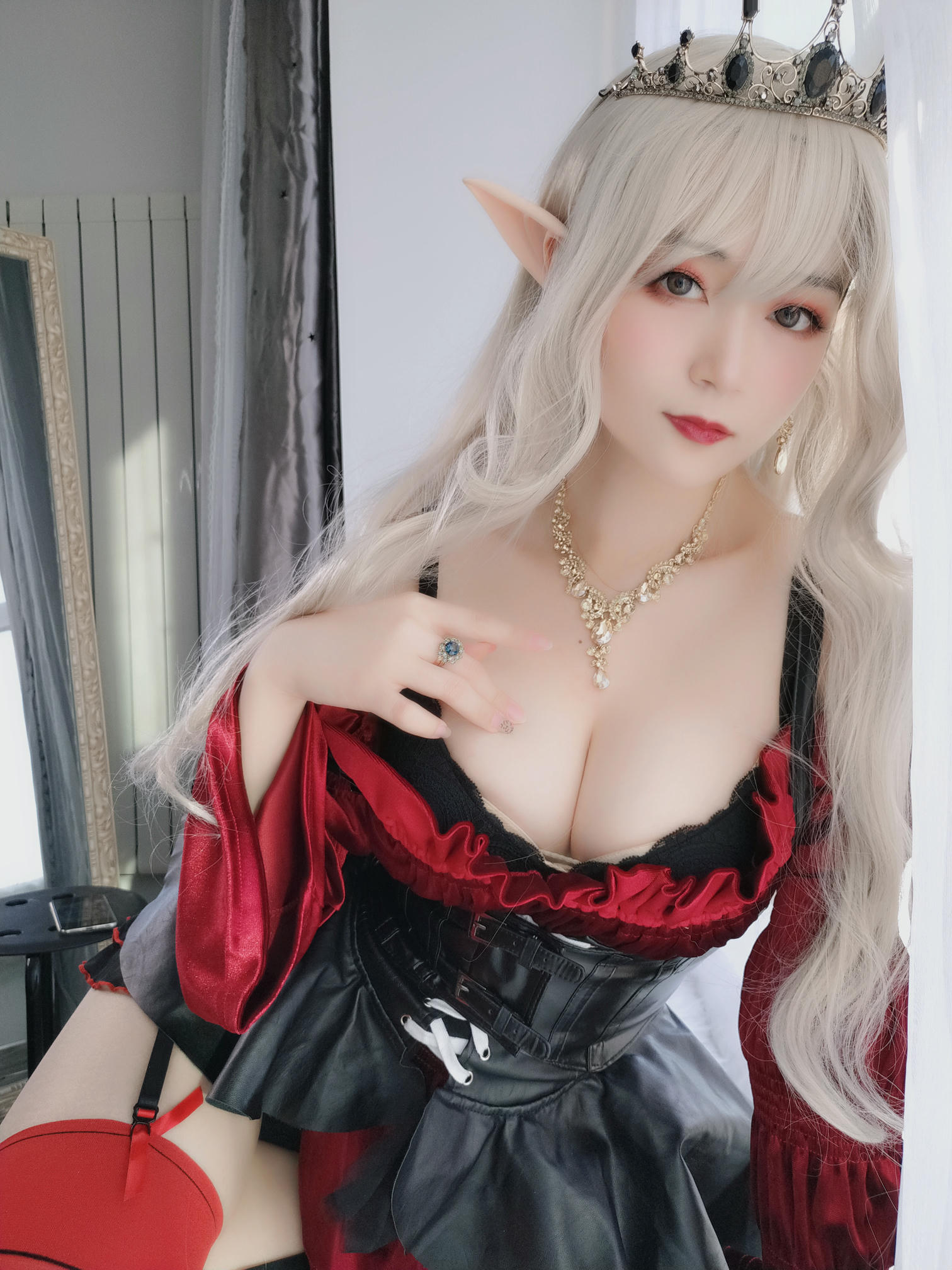 白银81 NO.019 皇家吸血鬼 [50P8V-543MB]_第1集