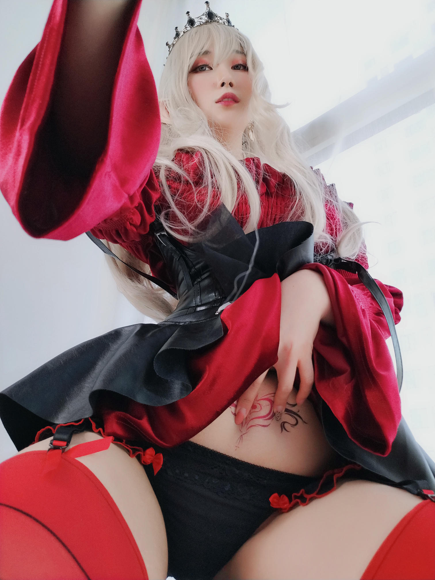 白银81 NO.019 皇家吸血鬼 [50P8V-543MB]_第1集
