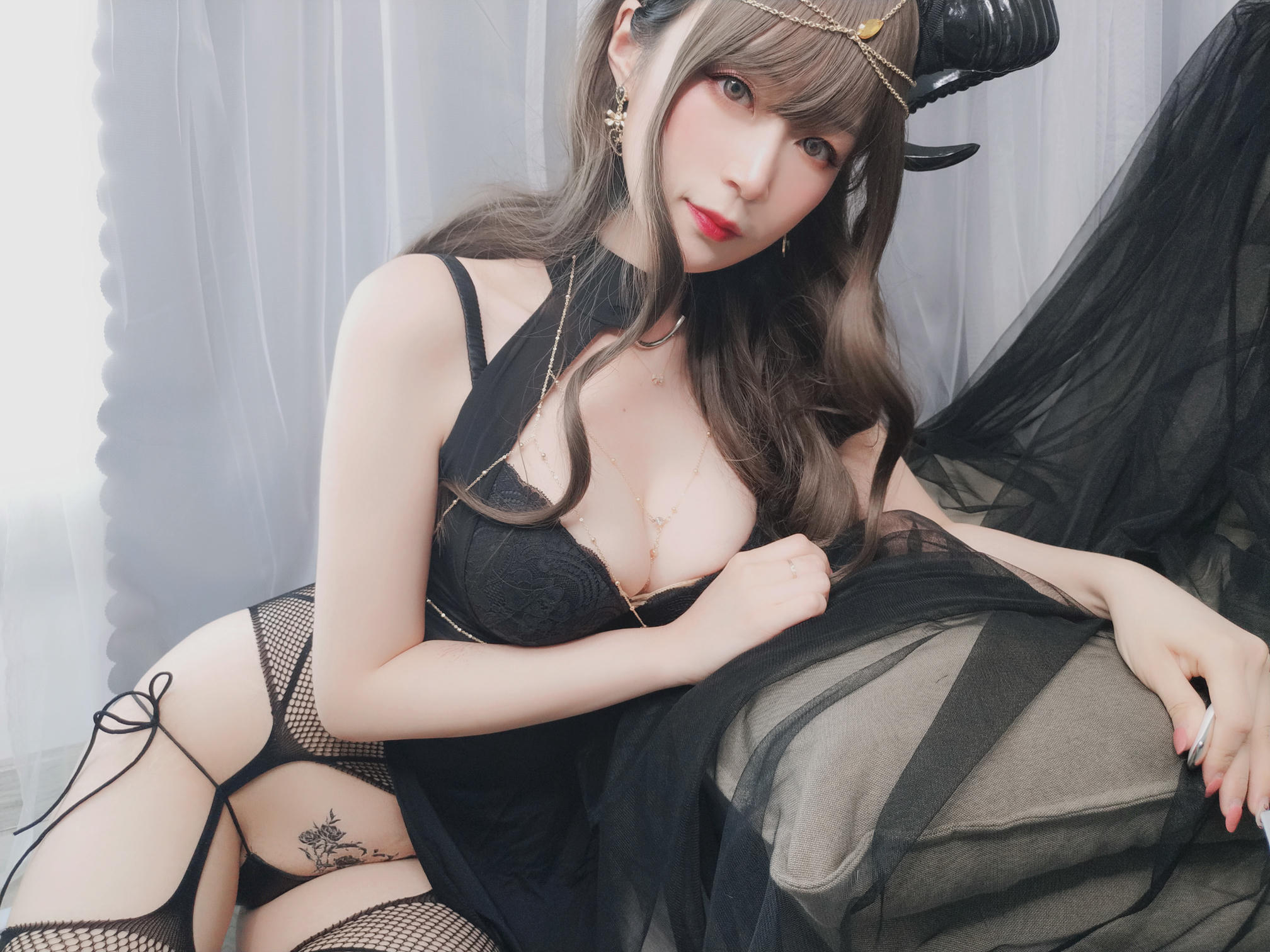 白银81 NO.020 黑山魅魔 [50P1V-397MB]_第2集