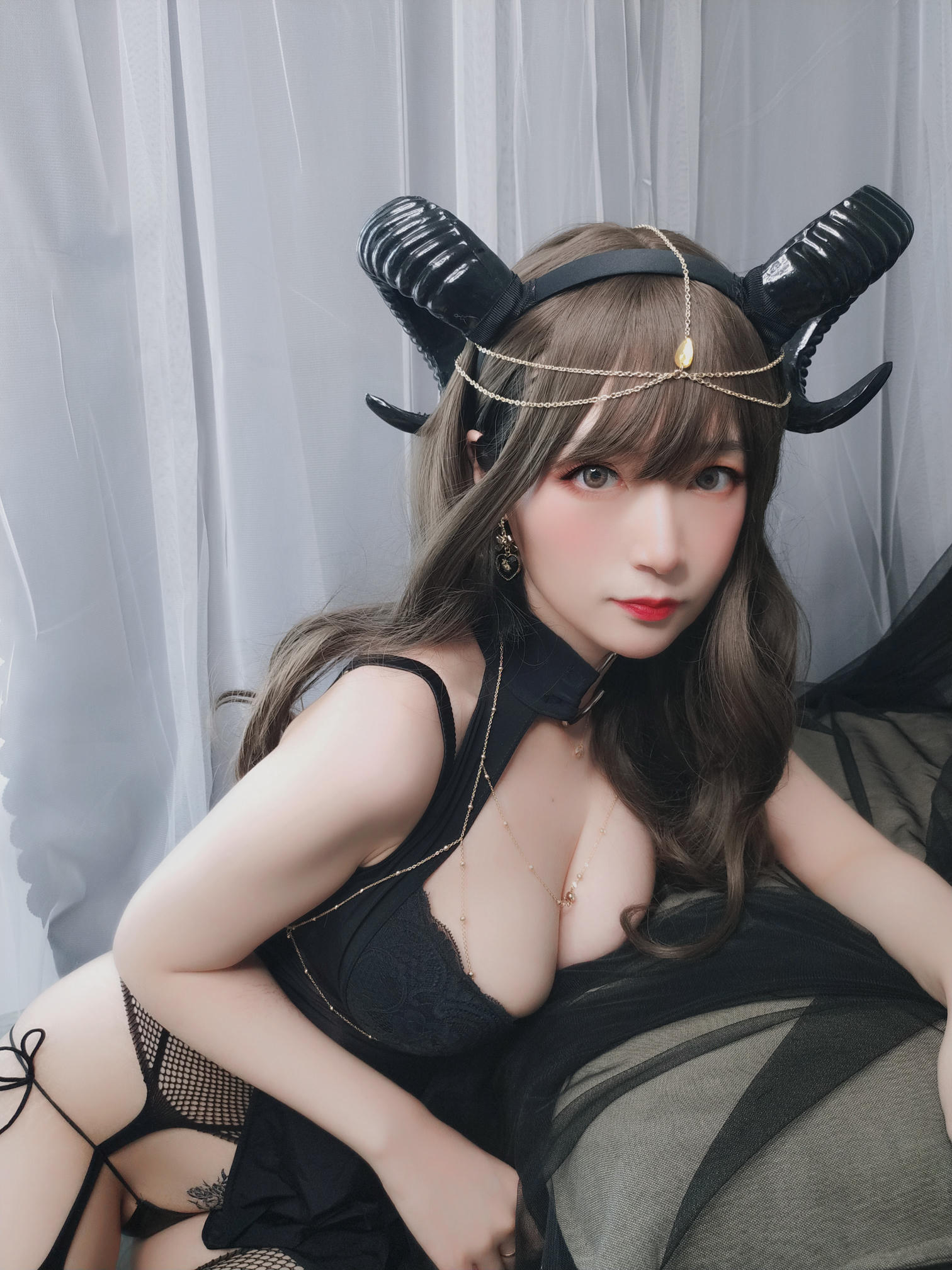 白银81 NO.020 黑山魅魔 [50P1V-397MB]_第2集