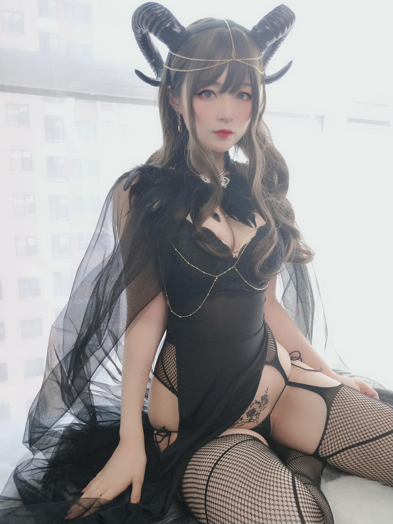 白银81 NO.020 黑山魅魔 [50P1V-397MB]_第3集