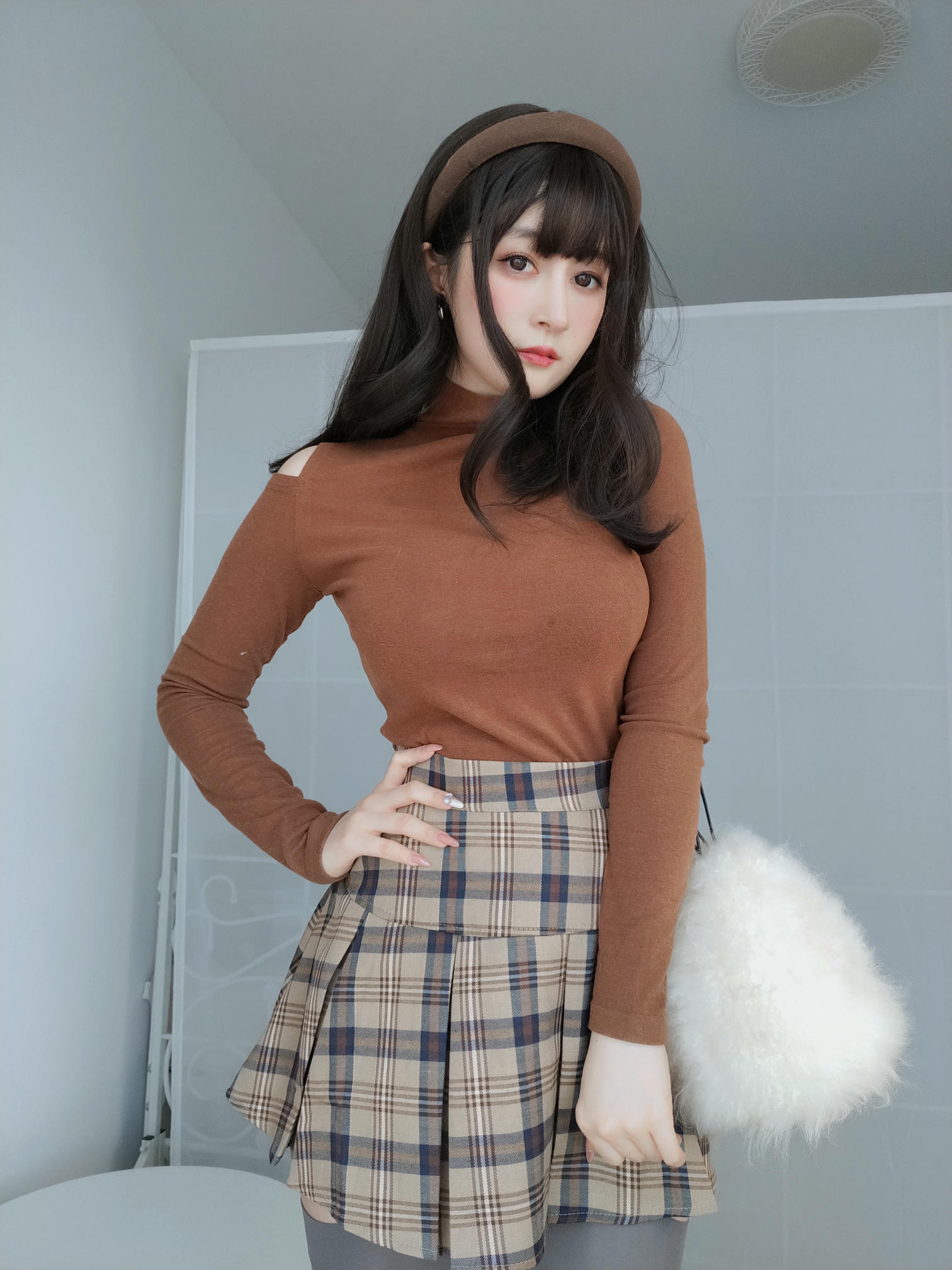 白银81 NO.111 2022年03月会员合集 (全19期) [281P6V-925MB]-2022-03-12 冬天的便服 2_第1集