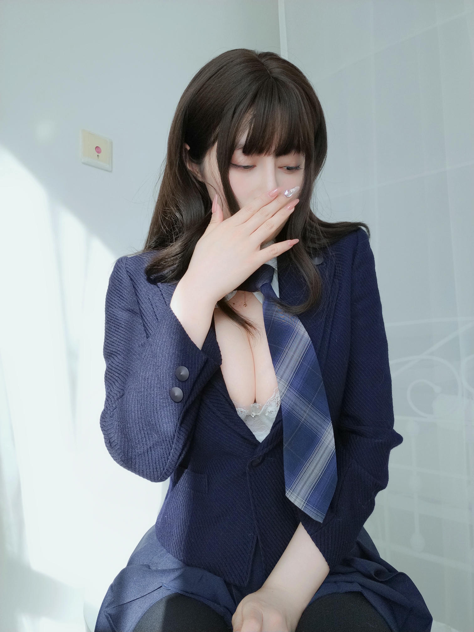 白银81 NO.111 2022年03月会员合集 (全19期) [281P6V-925MB]-2022-03-28 衬衫上的第二个扣子不见了_第1集