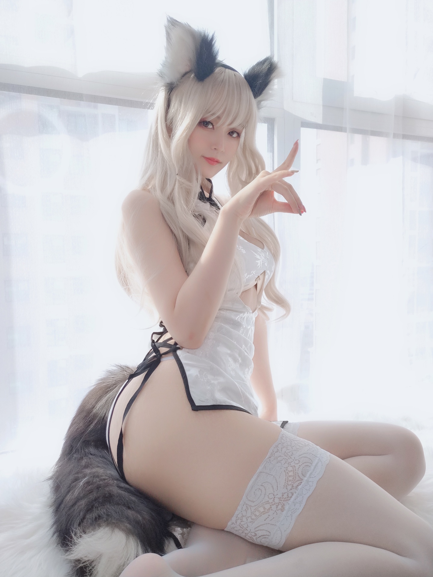 白银81 NO.022 小白狼 [49P3V-180MB]_第1集